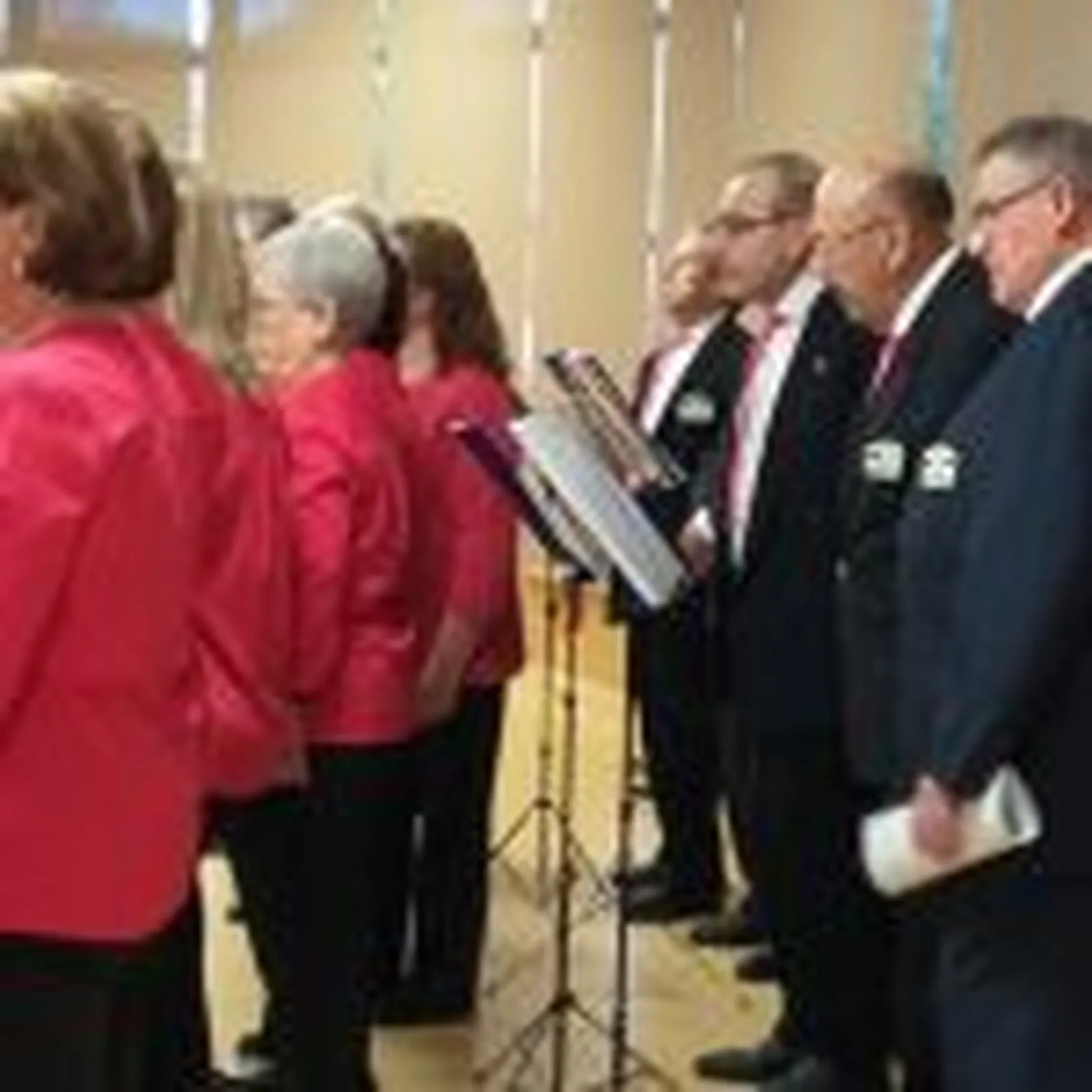 DomusVi-Valdemoro-coro-Valsextrema-3-150x150.jpg