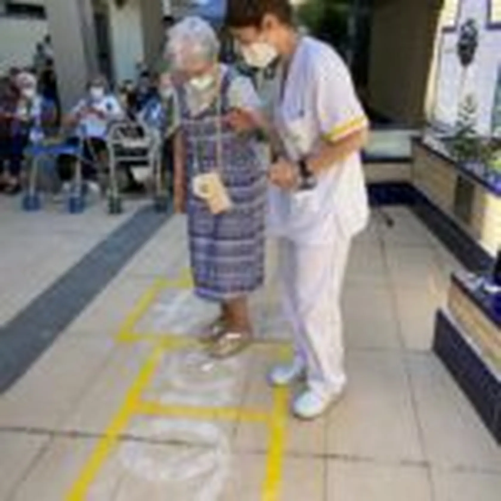 DomusVi-Tres-Cantos-juegos-populares-tradicionales-15-150x150.jpg