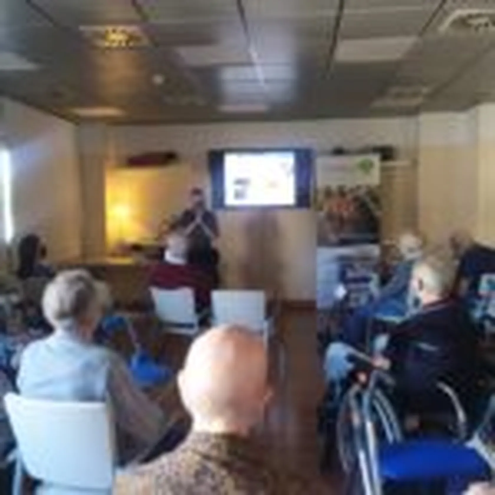 DomusVi-Tres-Cantos-charla-Guardia-Civil-5-150x150.jpg