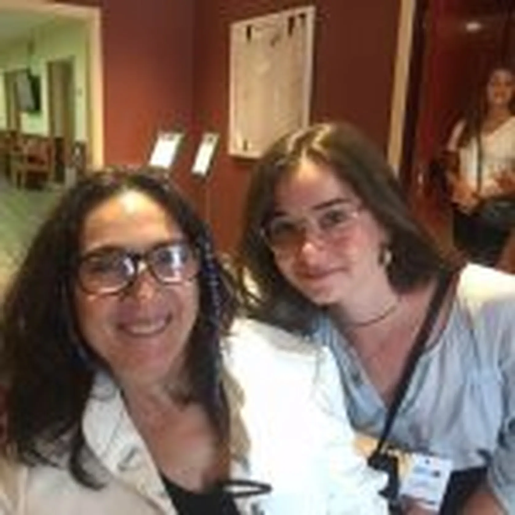 VOLUNTARIA-Y-MARTA-COM-150x150.jpg