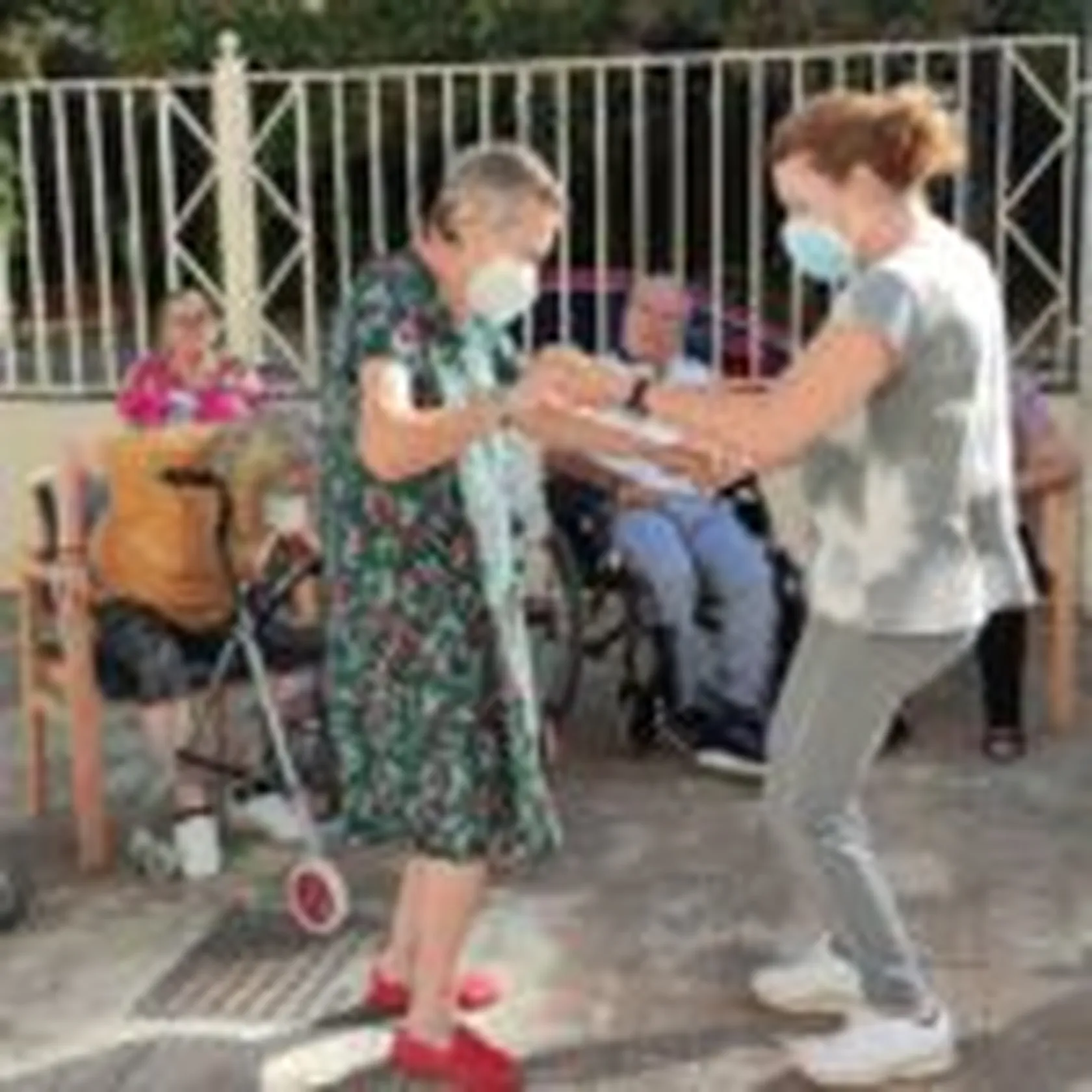 1665744526388-min-150x150.jpg