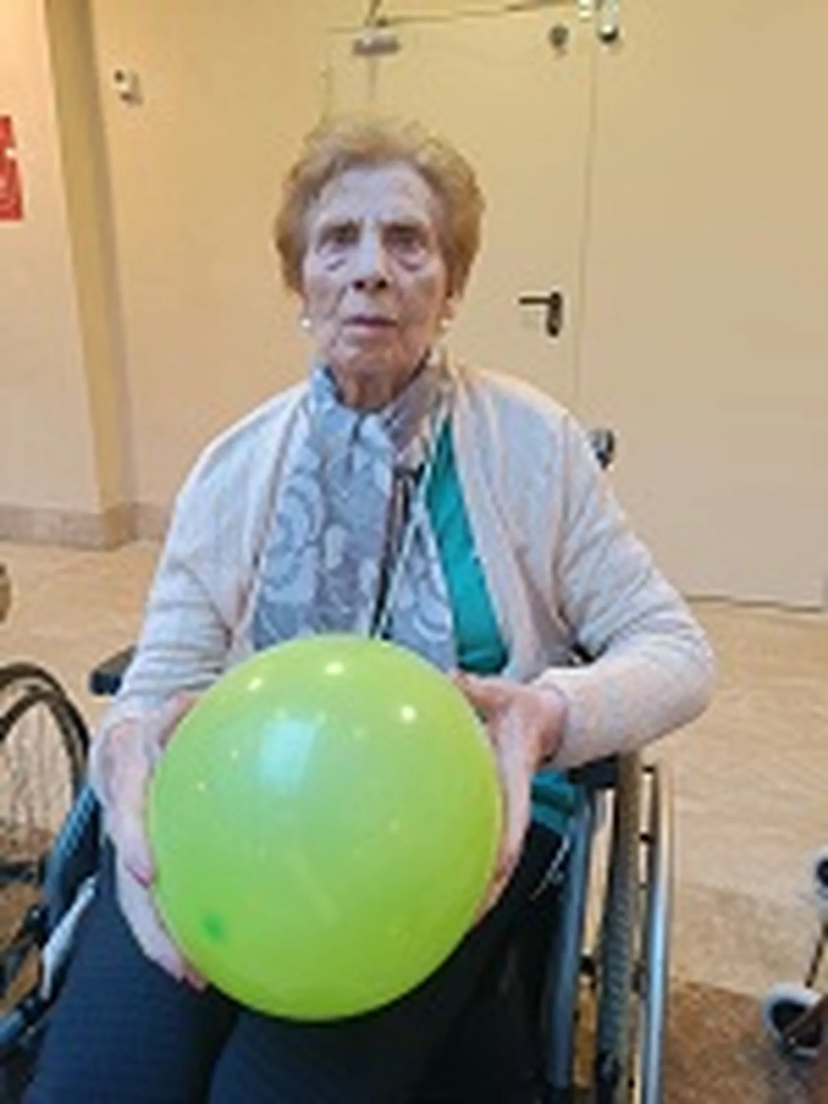 b34aa3d0-a0ca-41f5-8123-59e5a85dbc17.jpg