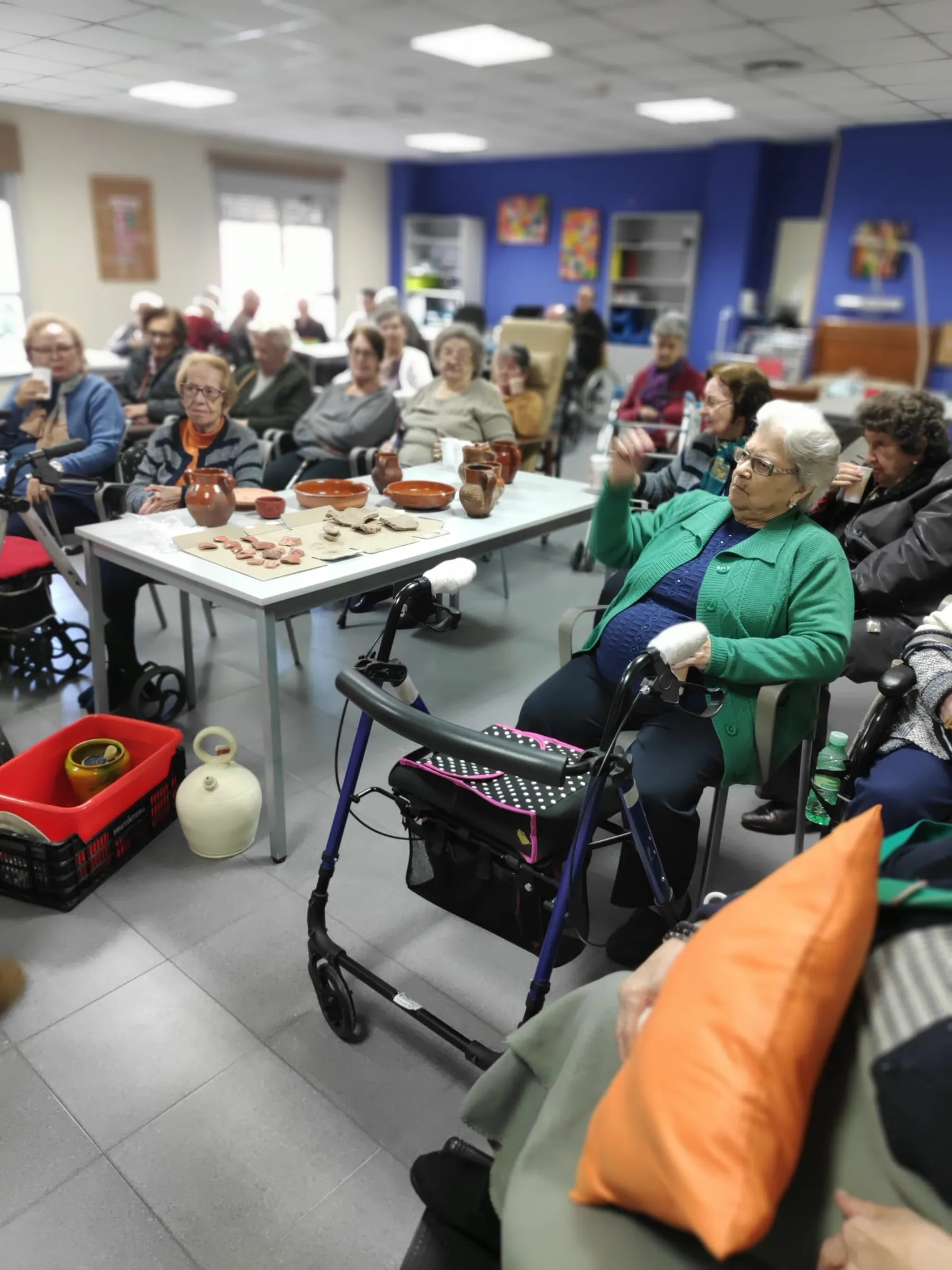 DomusVi-Valdemoro-charla-con-p-de-puchero-4.jpeg
