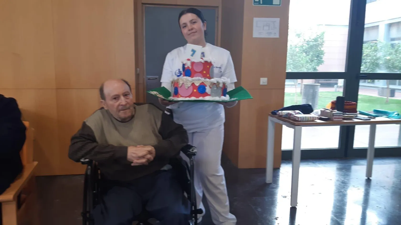 51254ab6-8cca-40f3-9c64-de315ef93d03.jpg