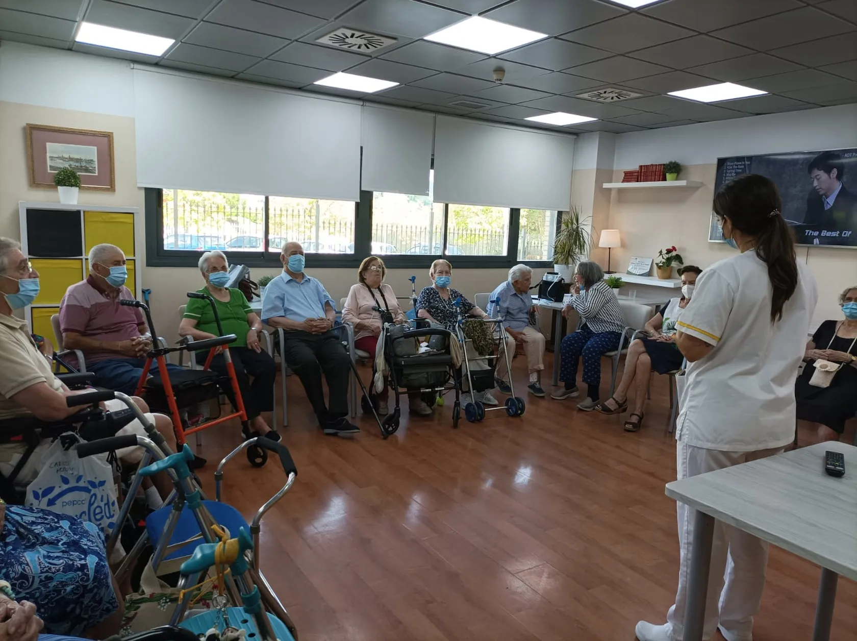 DomusVi-Tres-Cantos-taller-de-relajacion-3.jpg