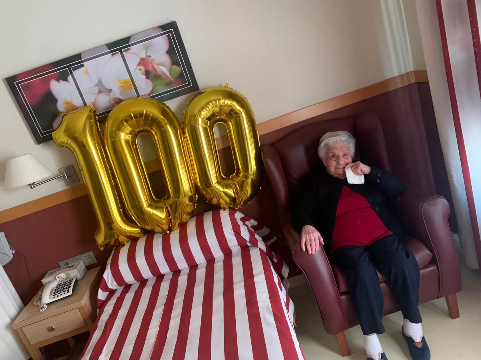 100.jpg