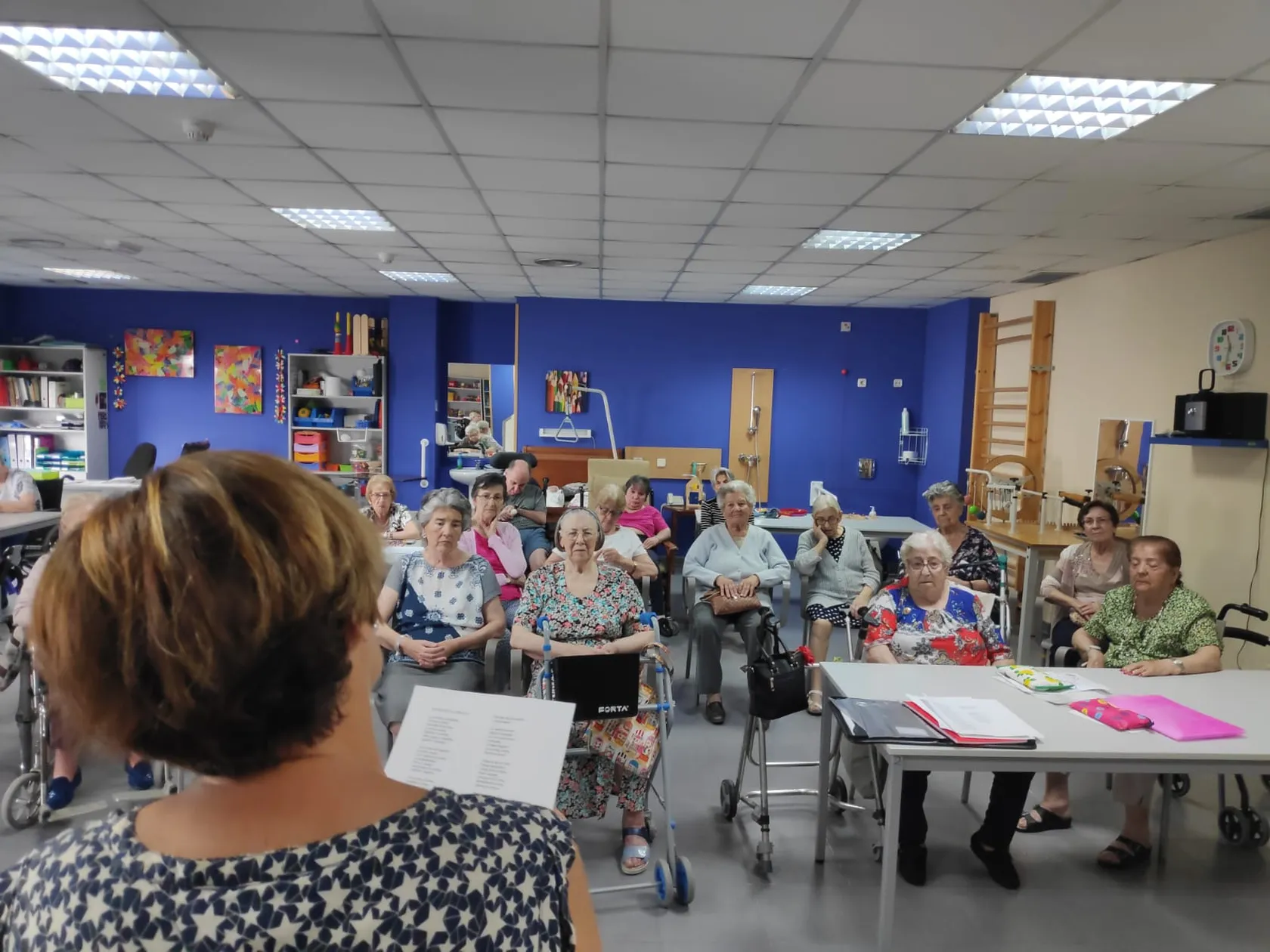 TALLER-DE-POESIA-DOMUSVI-VALDEMORO-JUNIO-2019-1.jpeg