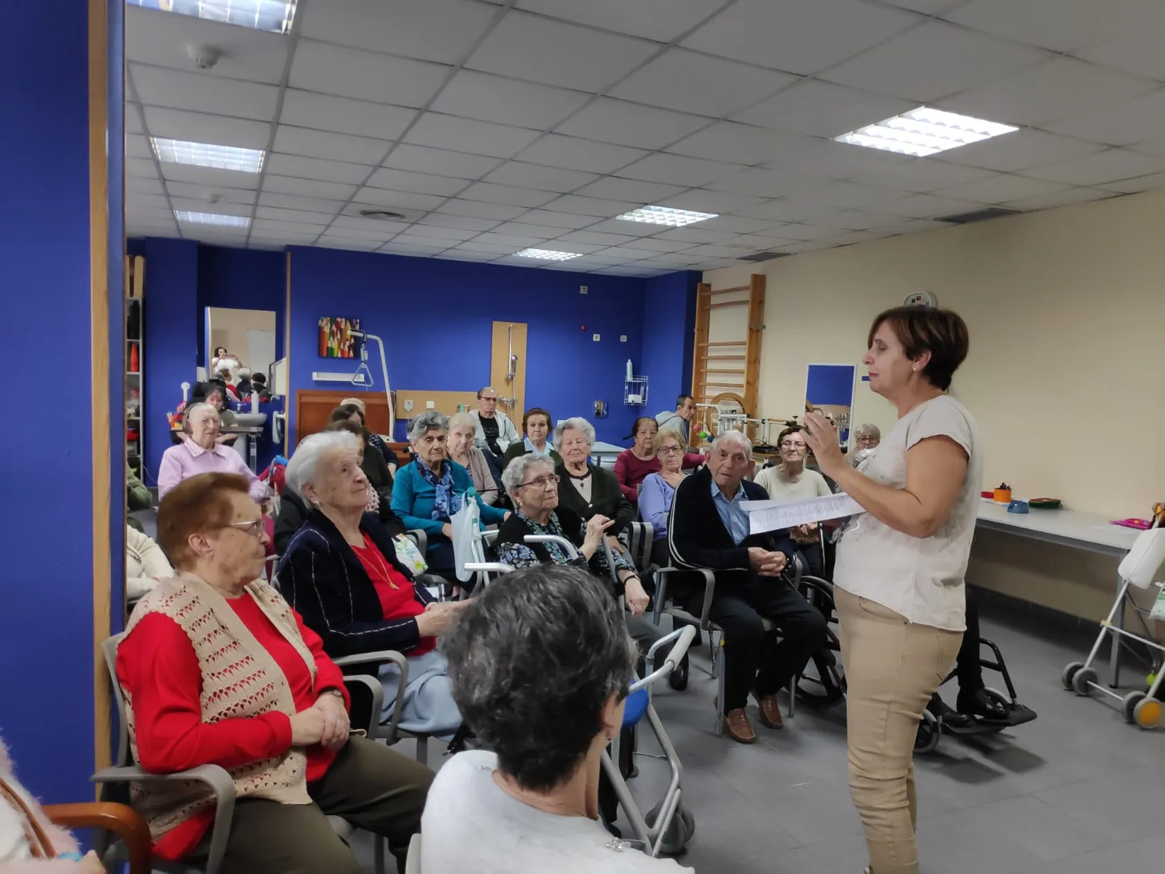 DOMUSVI-VALDEMORO.-TALLER-POESIA-1-1.jpeg