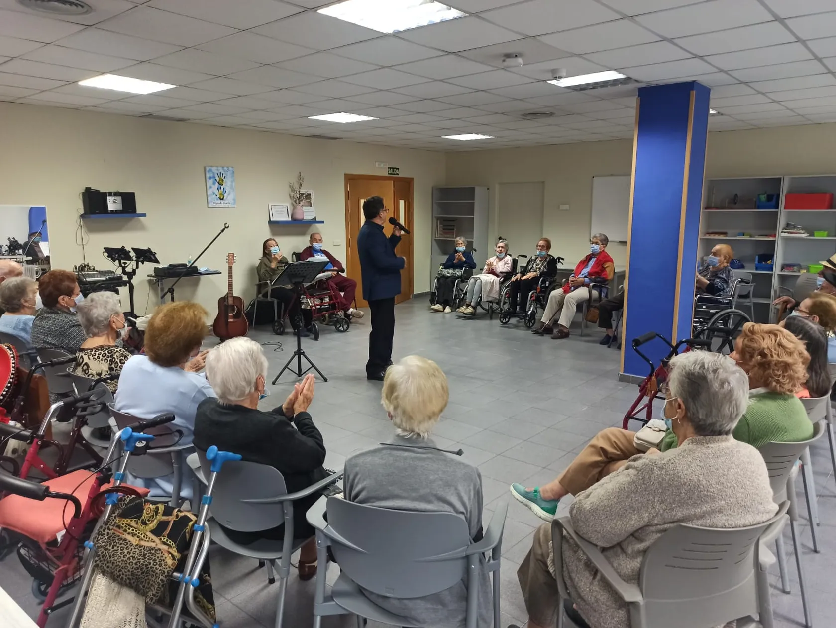 MUSICOTERAPIA-RAFAEL-YERO-DOMUSVI-VALDEMORO-5.jpg
