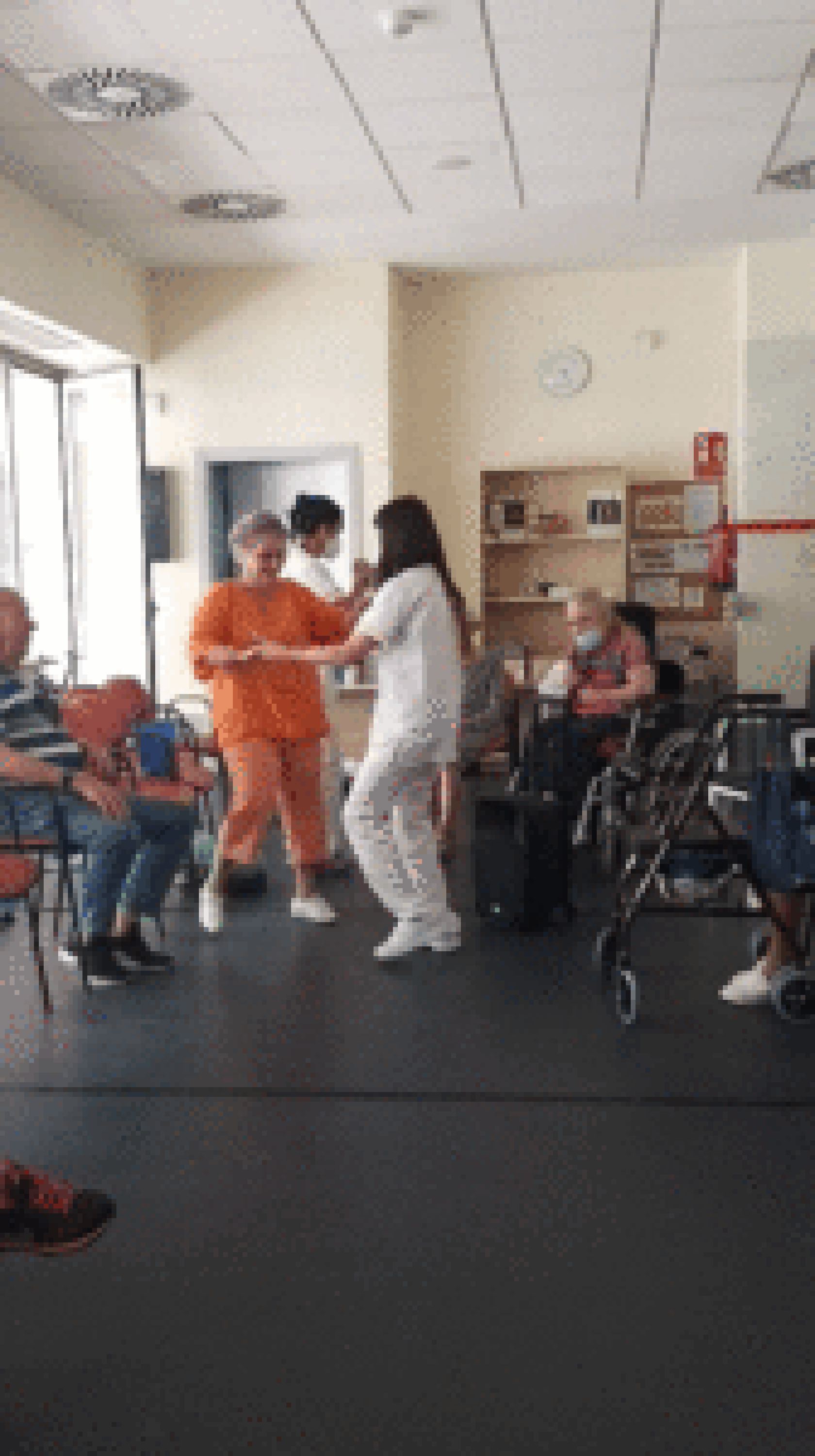 20220622_123025_1-168x300.gif
