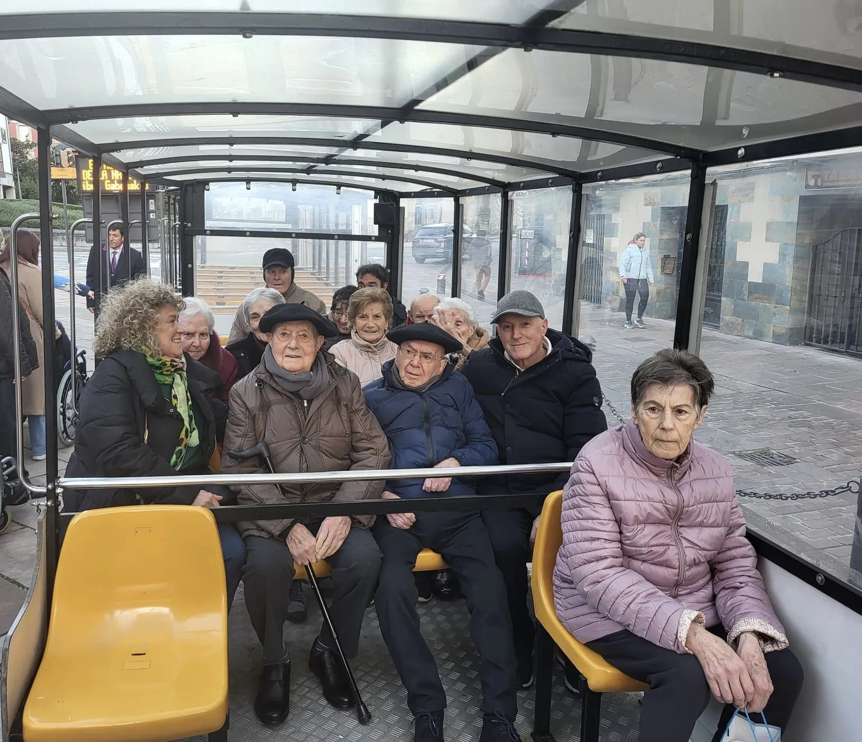ee4a6059-6441-45a0-84dc-7fdd4ed50bf7.jpg