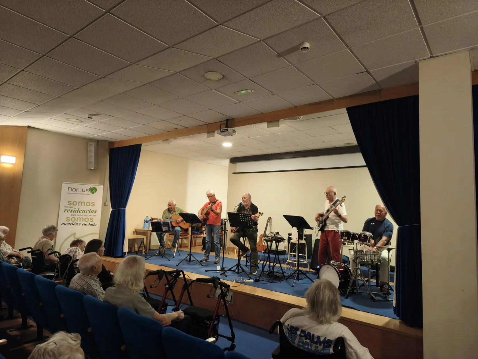 94ea08ba-5280-4ca6-a3e6-ff2b2a098a3e.jpg