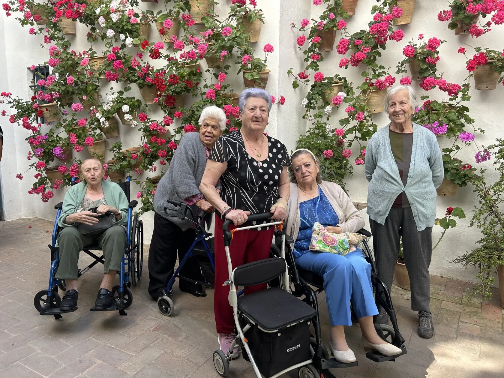 eabca468-da55-4bfa-b9f5-e8f8666f81c6.jpg