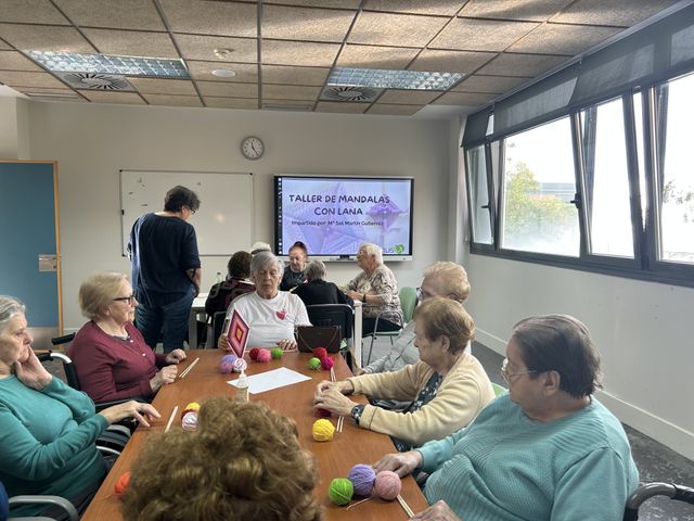Taller de mandalas con lana