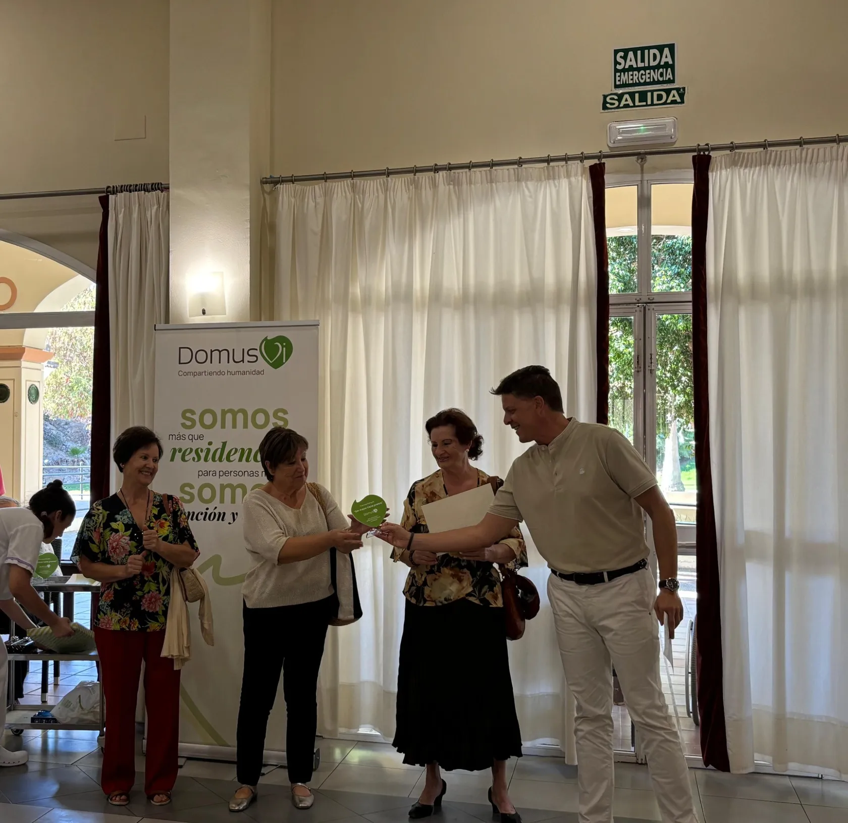 cac9d5b0-3444-4297-8066-bf9044e58a14.jpg