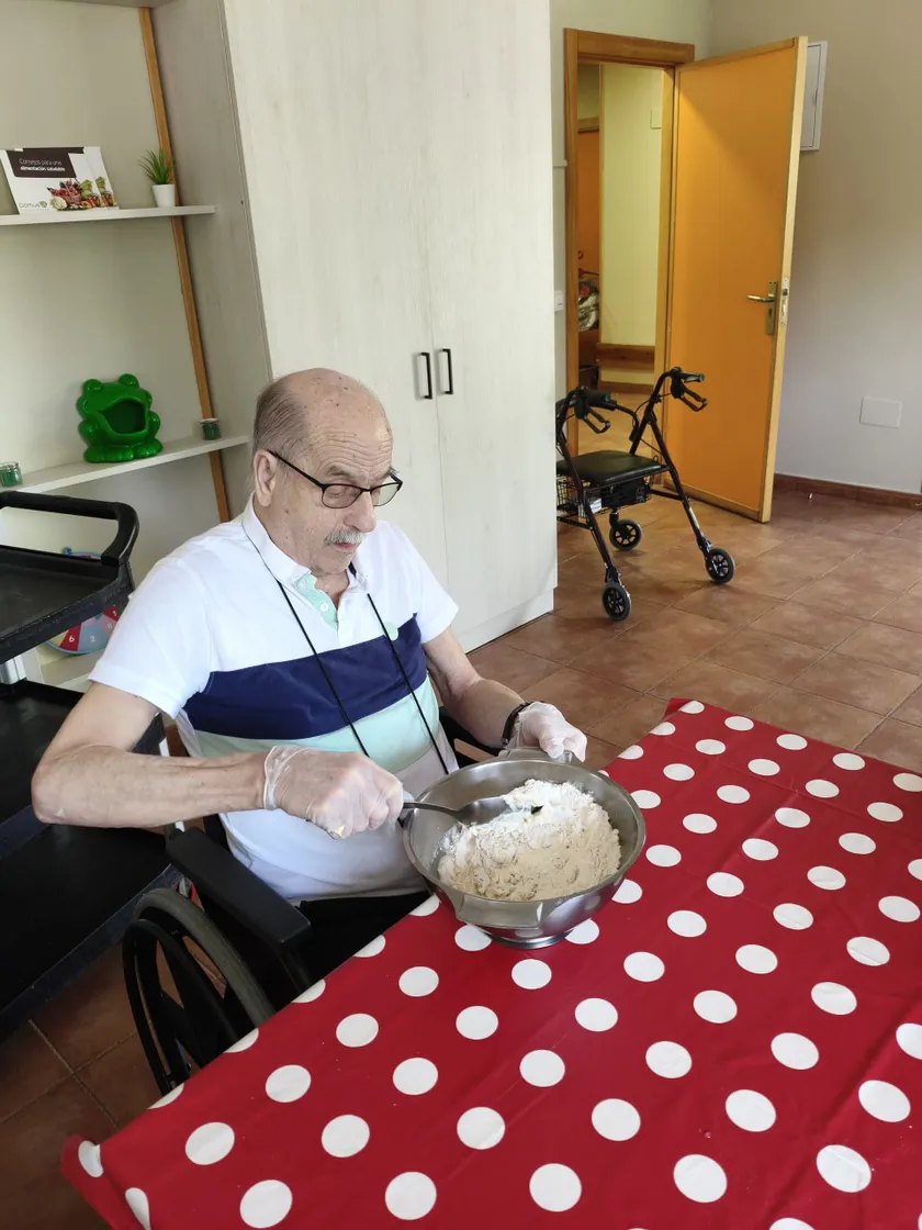 f6352f95-2ac9-4ac1-bc0b-853e181cc7a5.jpg
