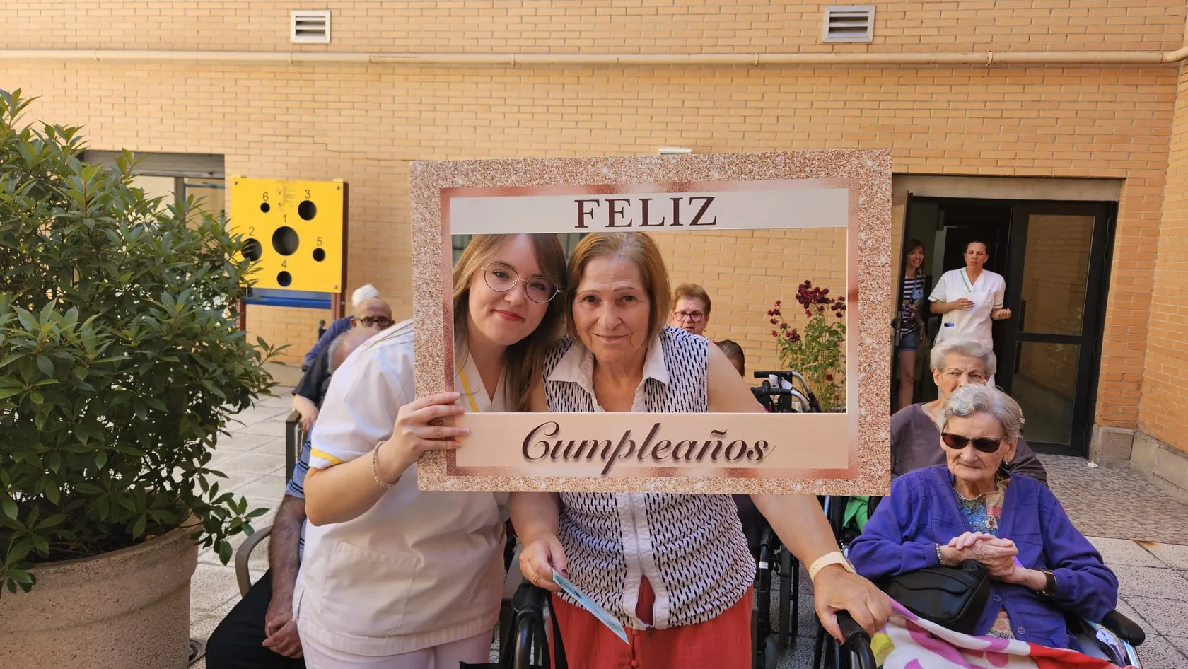 729e14d0-81e6-4a44-8b22-7fdfee2ad395.jpg
