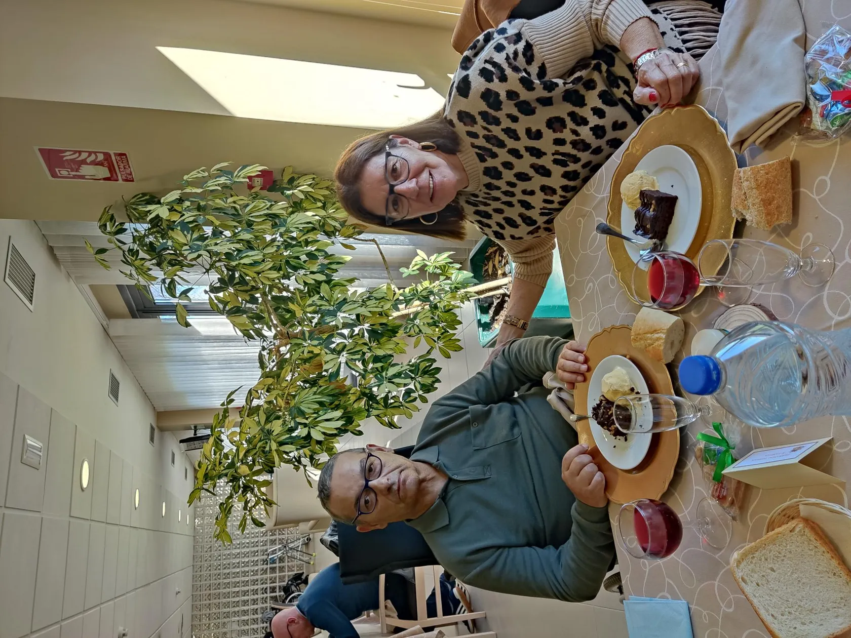 b38a3f05-0413-43f3-bd7b-ac3a17f6f1d3.jpg
