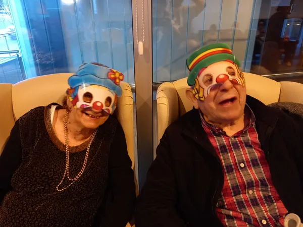 Fiesta temática en el centro de mayores