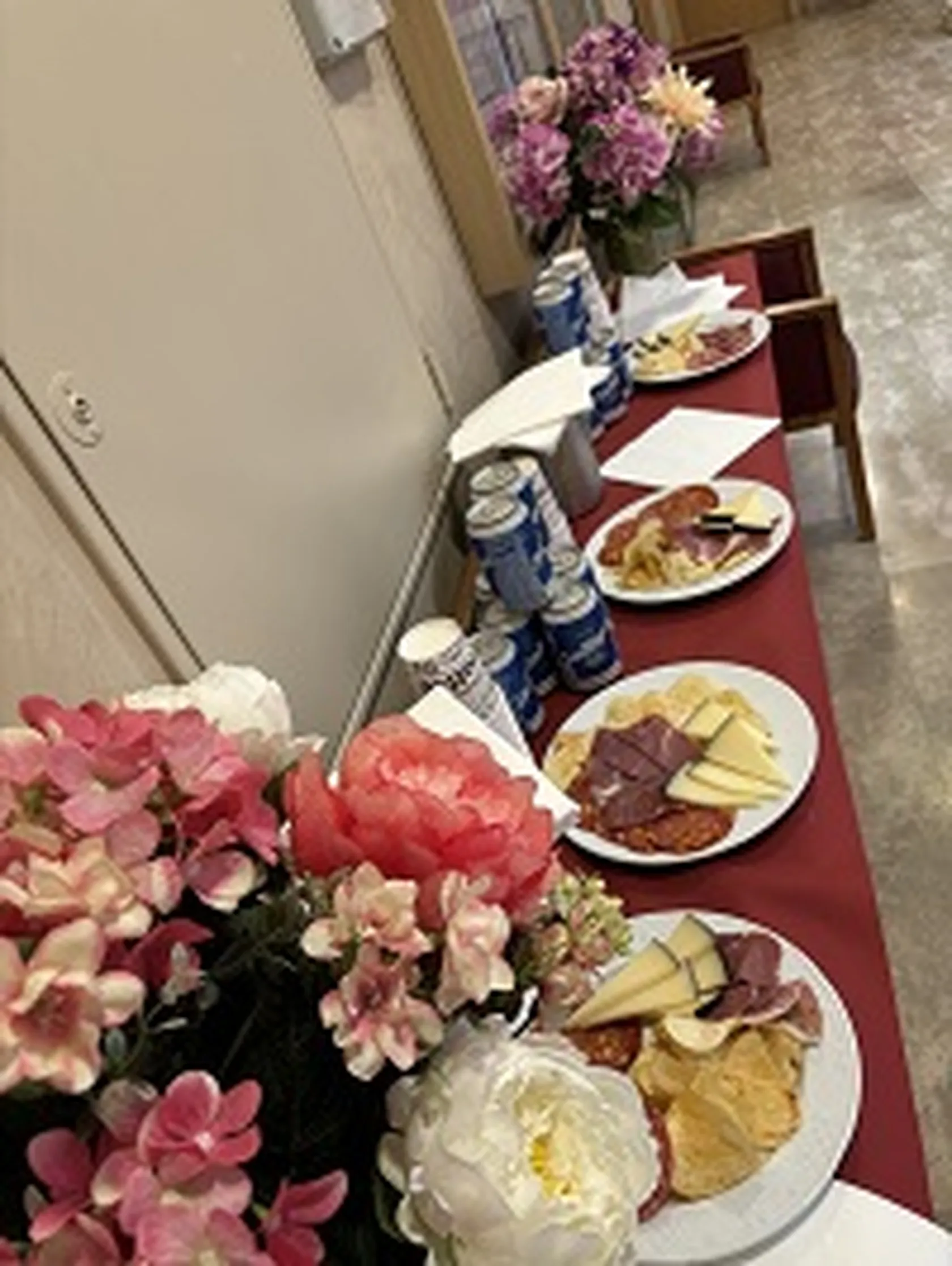 97f3fb4b-d048-45d3-98fb-789888ea0286.jpg