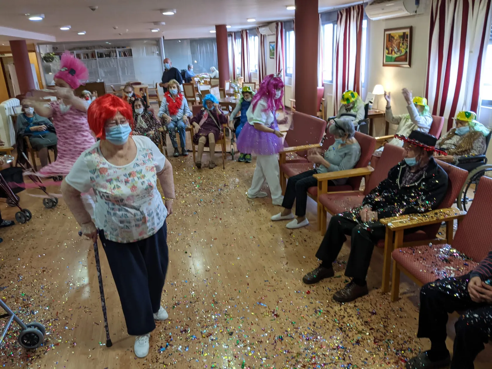 DomusVi-Stella-Maris-carnaval-033.jpg
