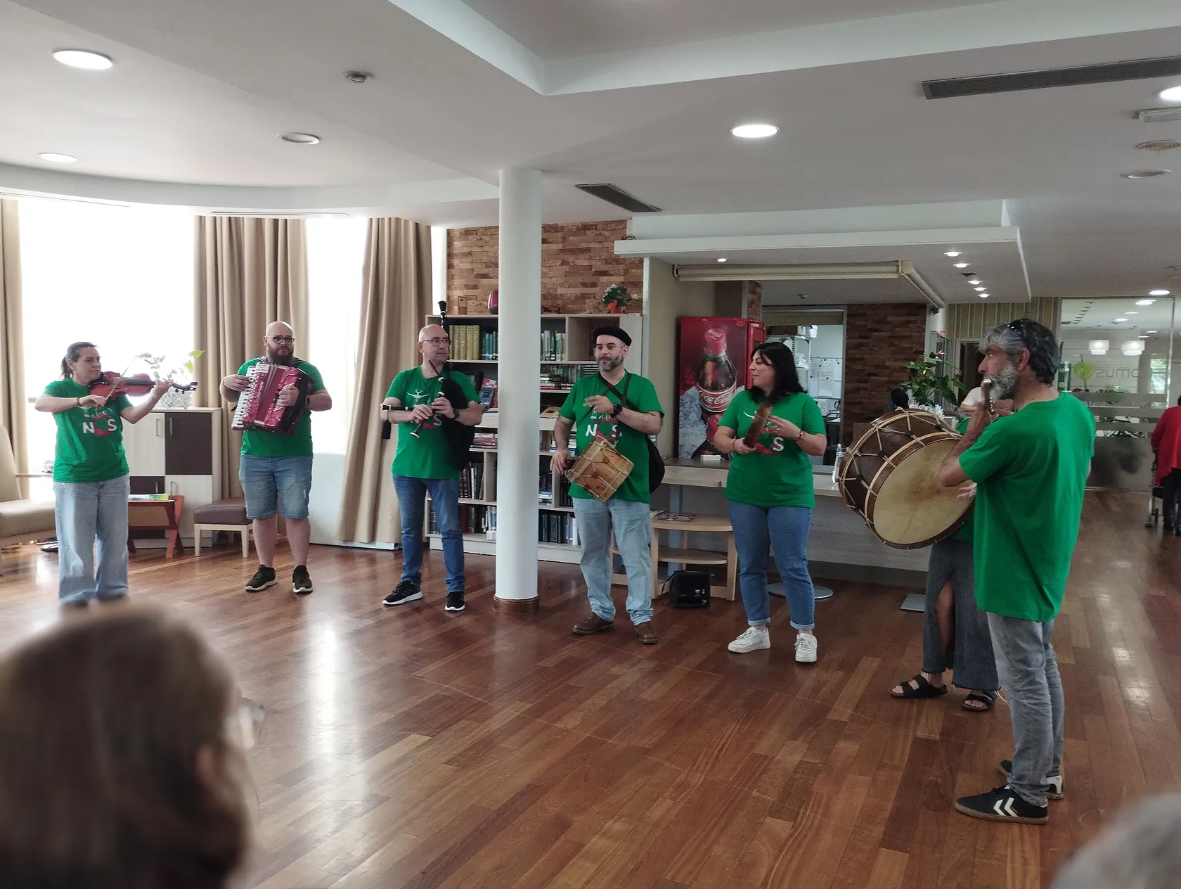 0785b098-5e10-43b4-bcea-534972e3e494.jpg