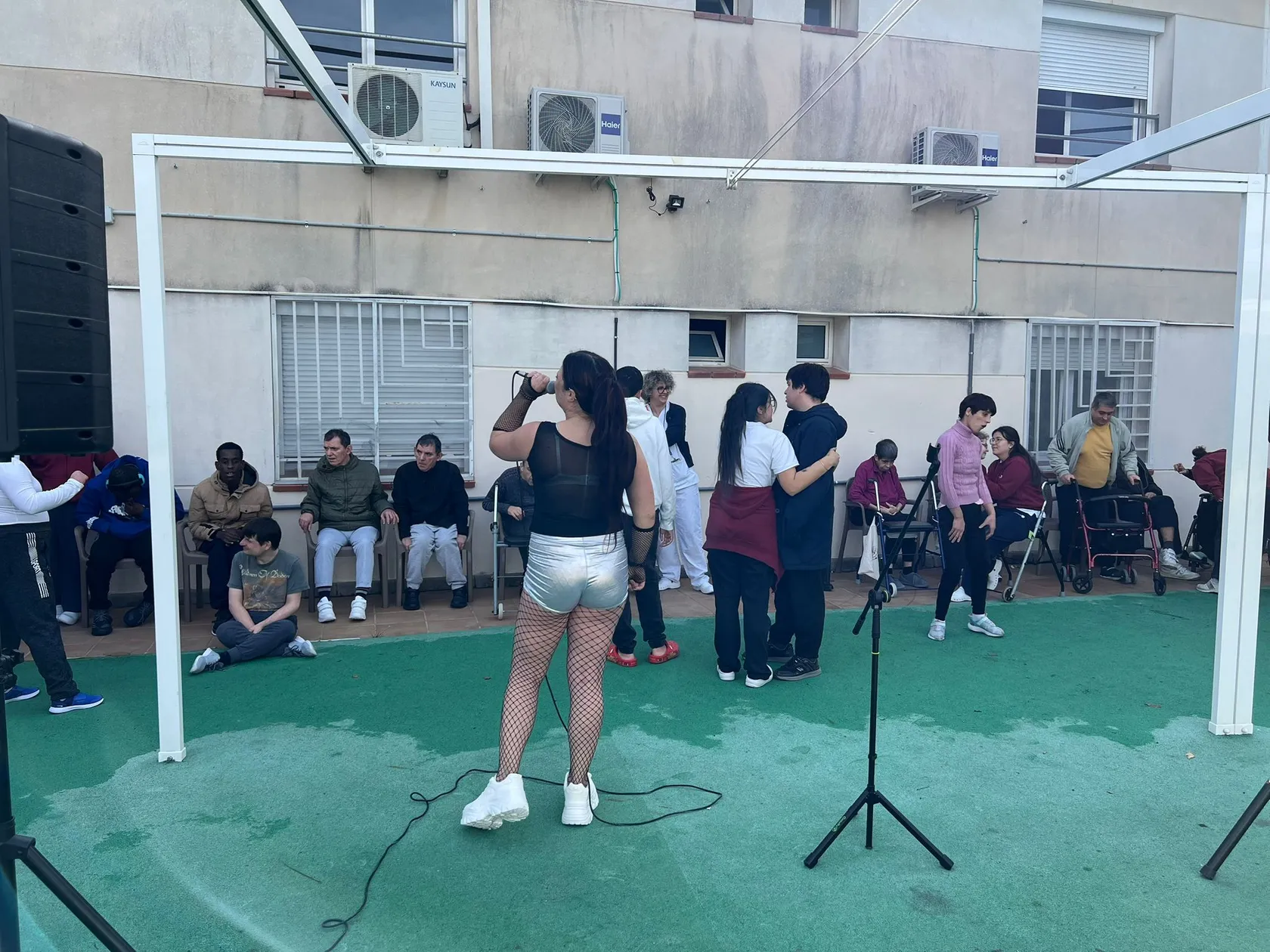 eac181de-29e5-4409-8e68-18c501f3d434.jpg