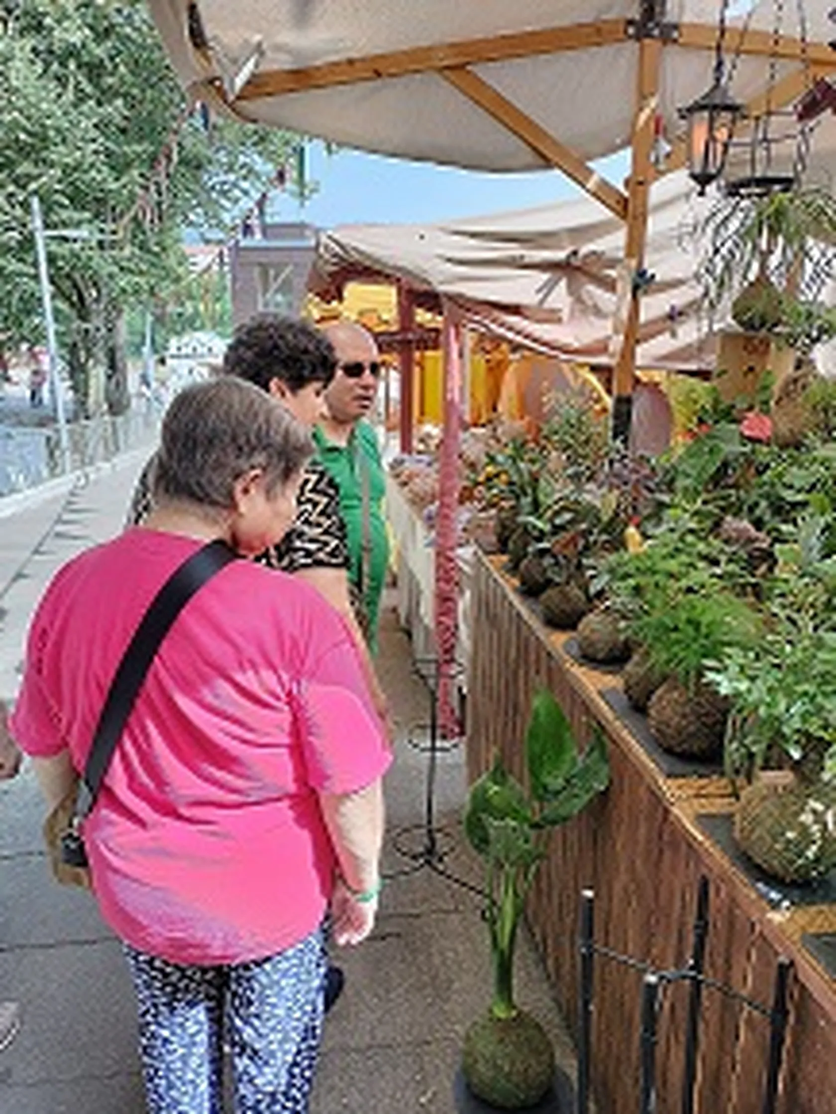 f68c5076-ddb6-4a2e-af6d-f0883eca04ac.jpg