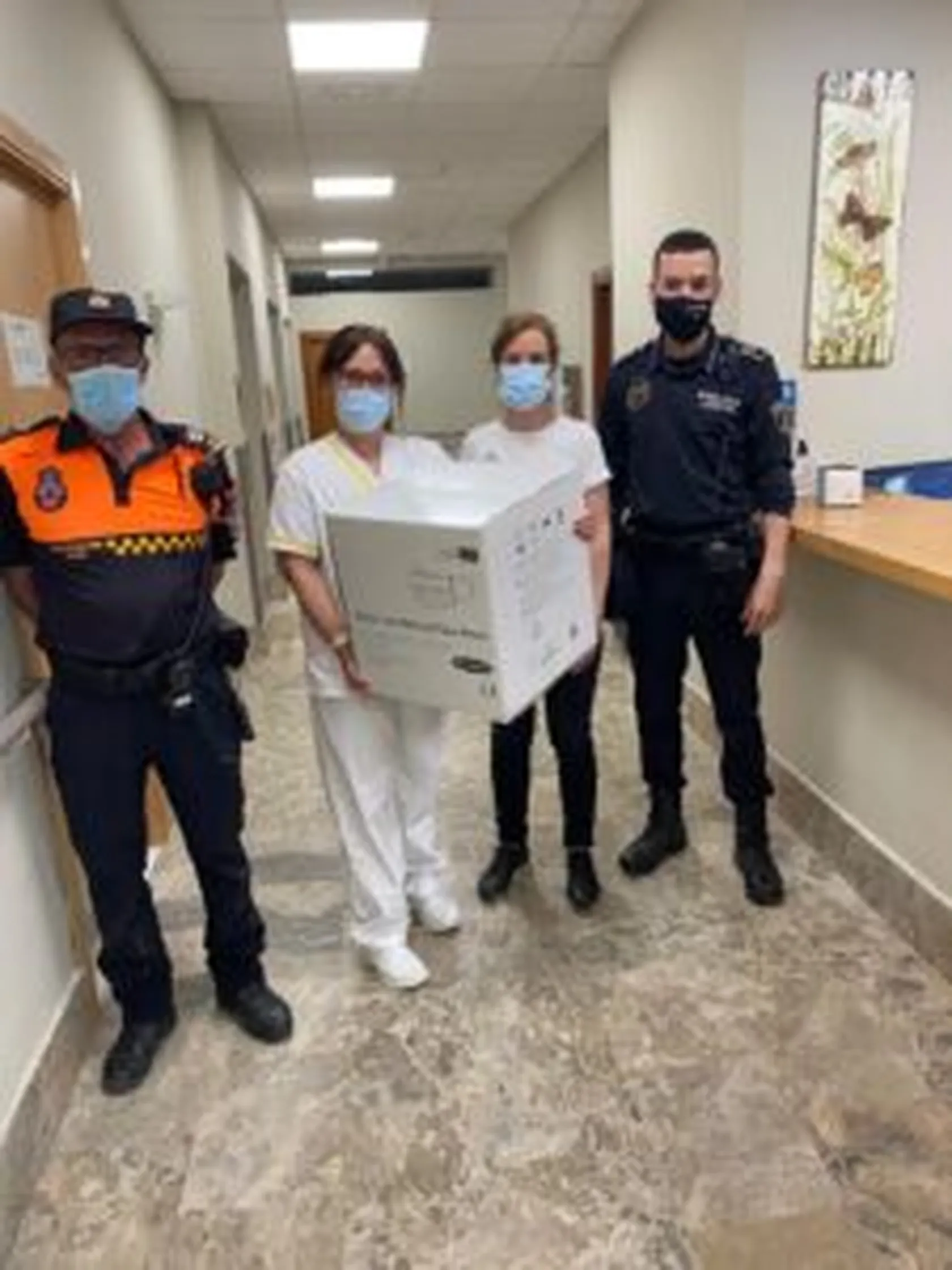 Donacion-mascarillas-POlicia-225x300.jpg
