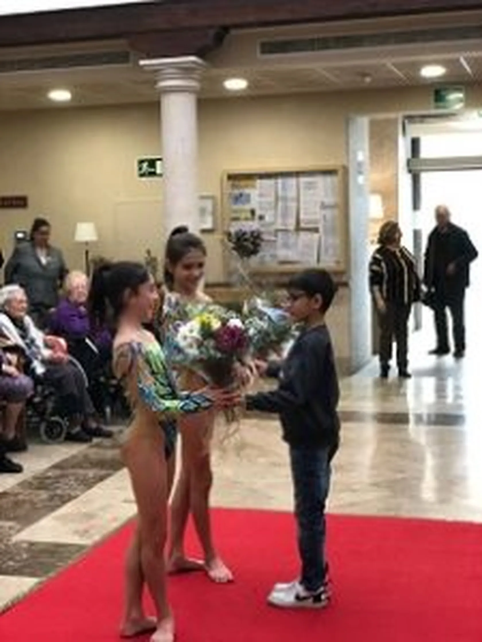 Actuación-Gimnasia-Rítmica-CCorbull-1-225x300.jpg