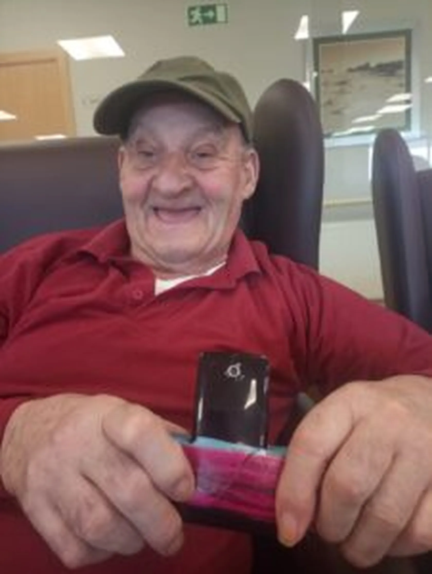 3107e63d-50db-4d38-bff6-52ba0fc392f0-226x300.jpg