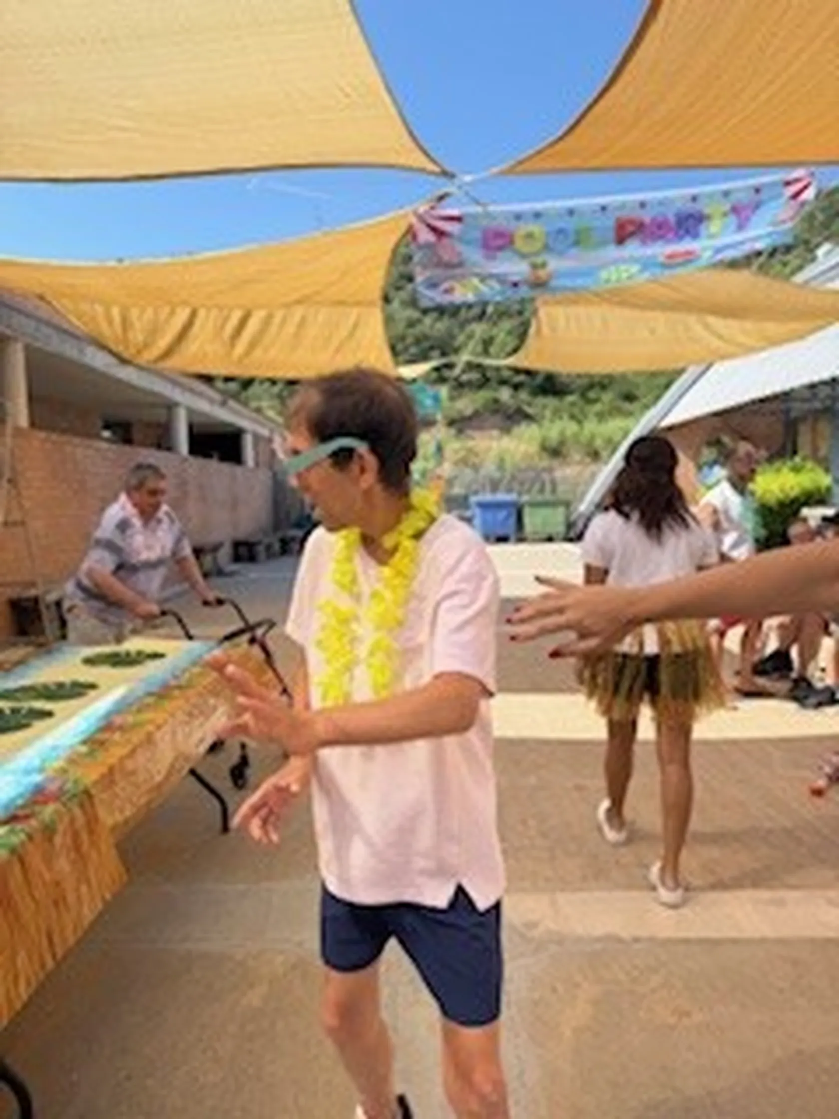 103a2b5d-1059-4b17-a751-d15c226647a2.jpg