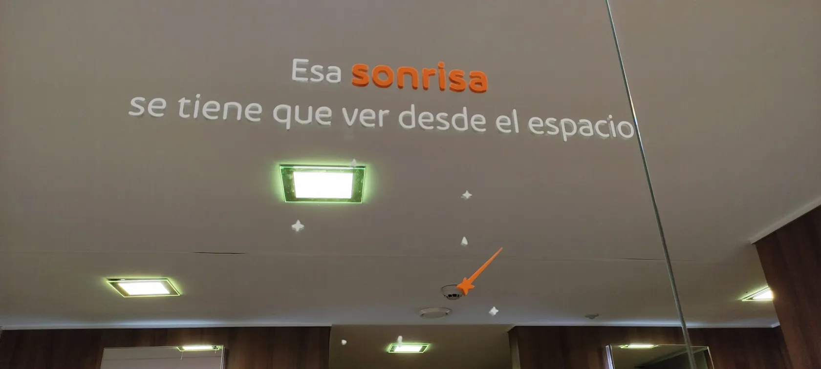 mensaje-sonrisa-min-scaled.jpg