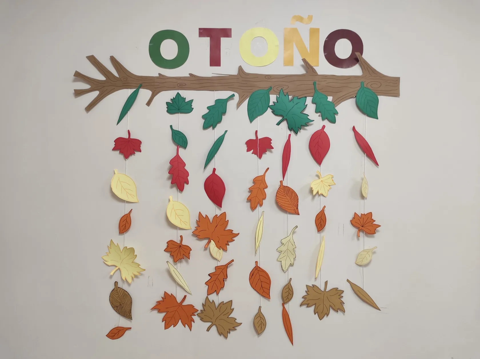 otono-mural-scaled.jpg