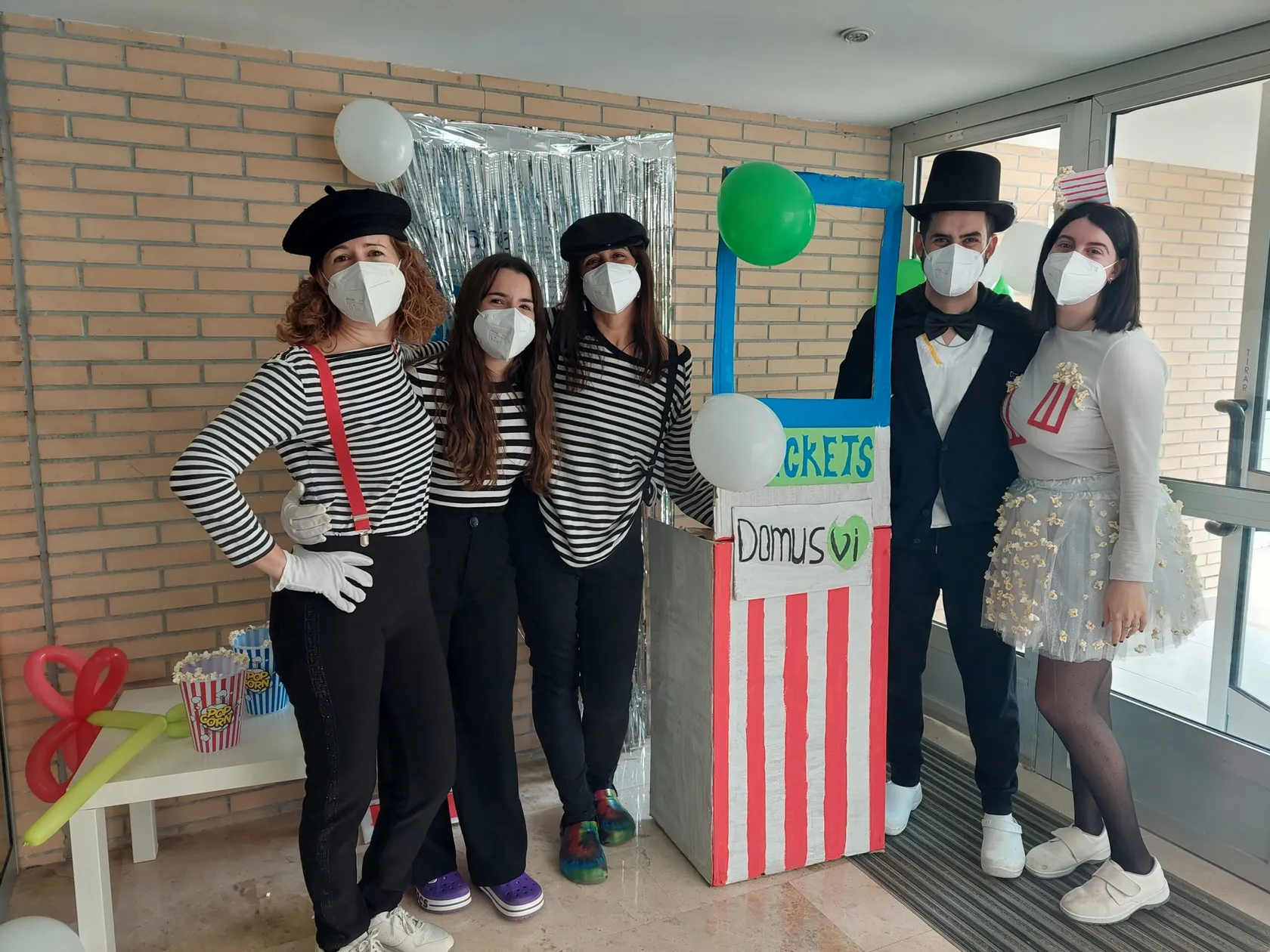 Carnaval-Carnestoltes-en-DomusVi-Babel-portada-scaled.jpg