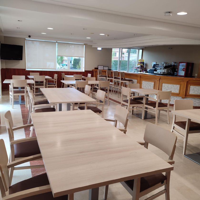 cafeteria-scaled.jpg