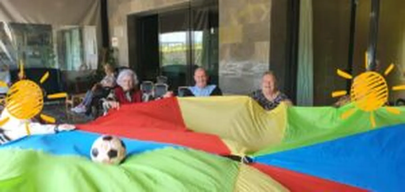 thumbnail_image_6483441-2-300x142.jpg