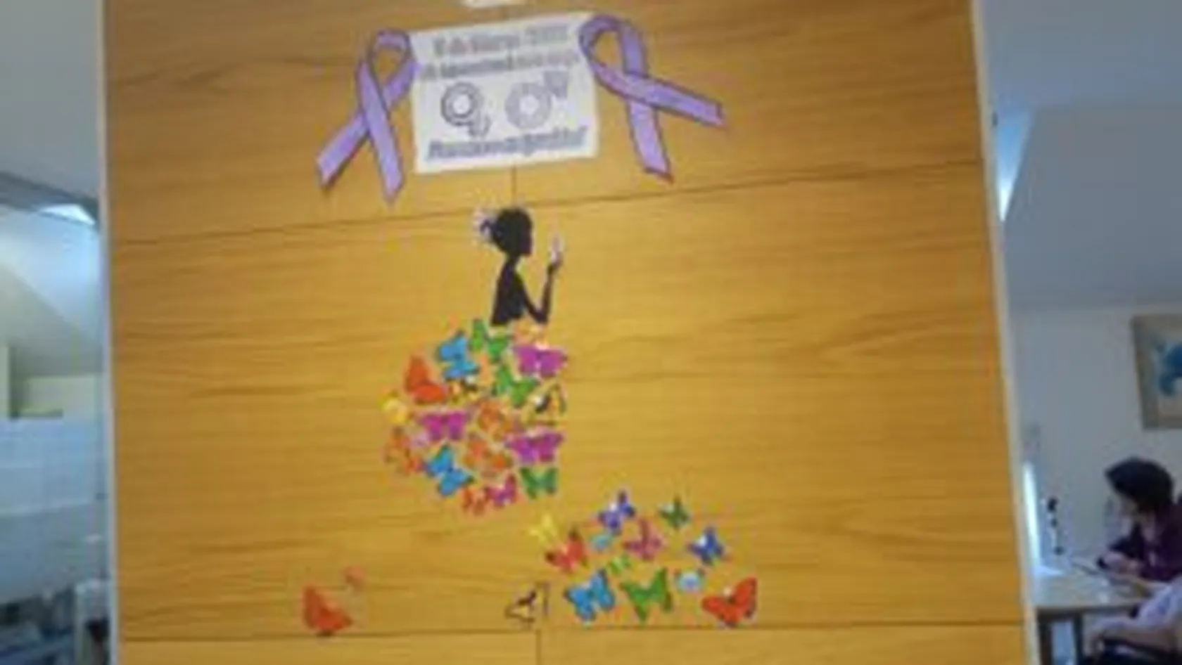 dia-mujer-mural-3-300x169.jpg