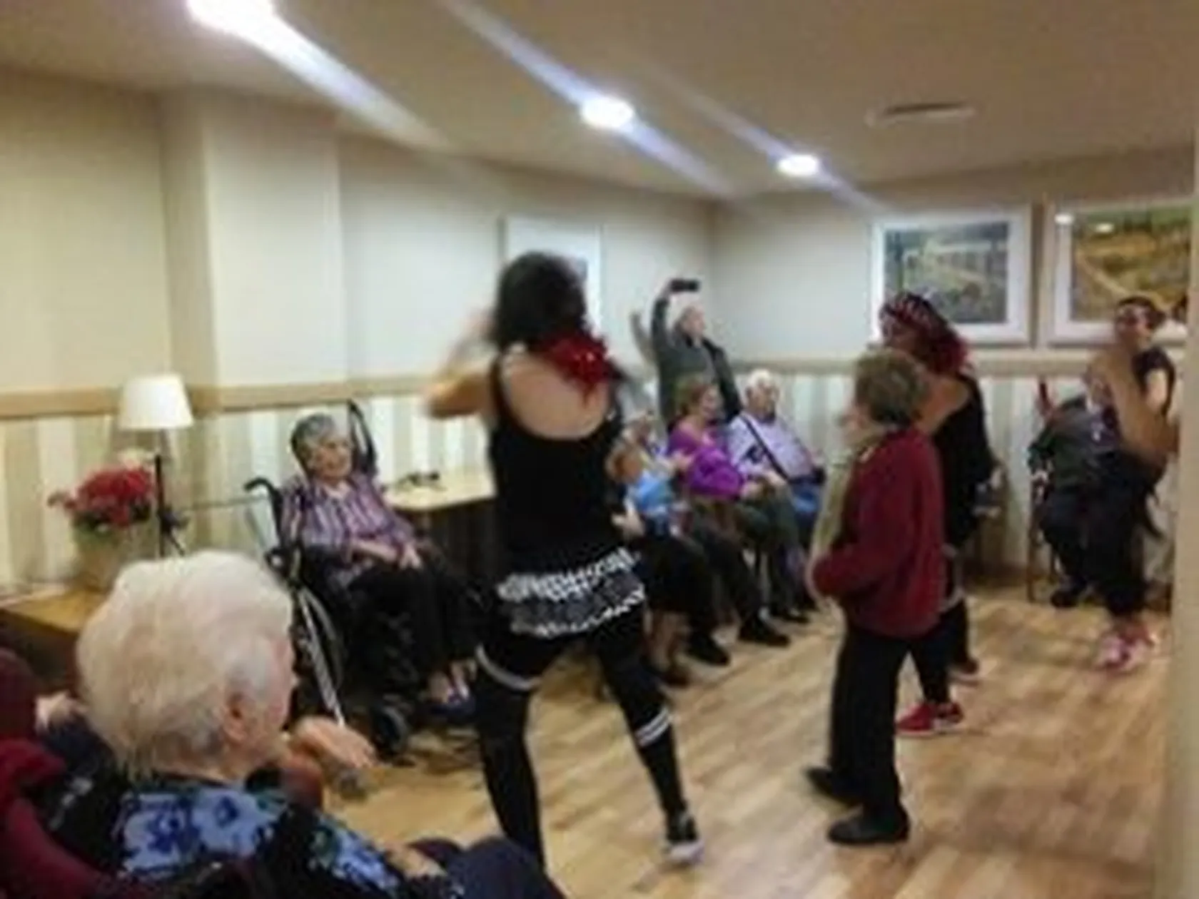 Taller-de-baile-AV-La-Merced-CCorbull-4-300x225.jpg