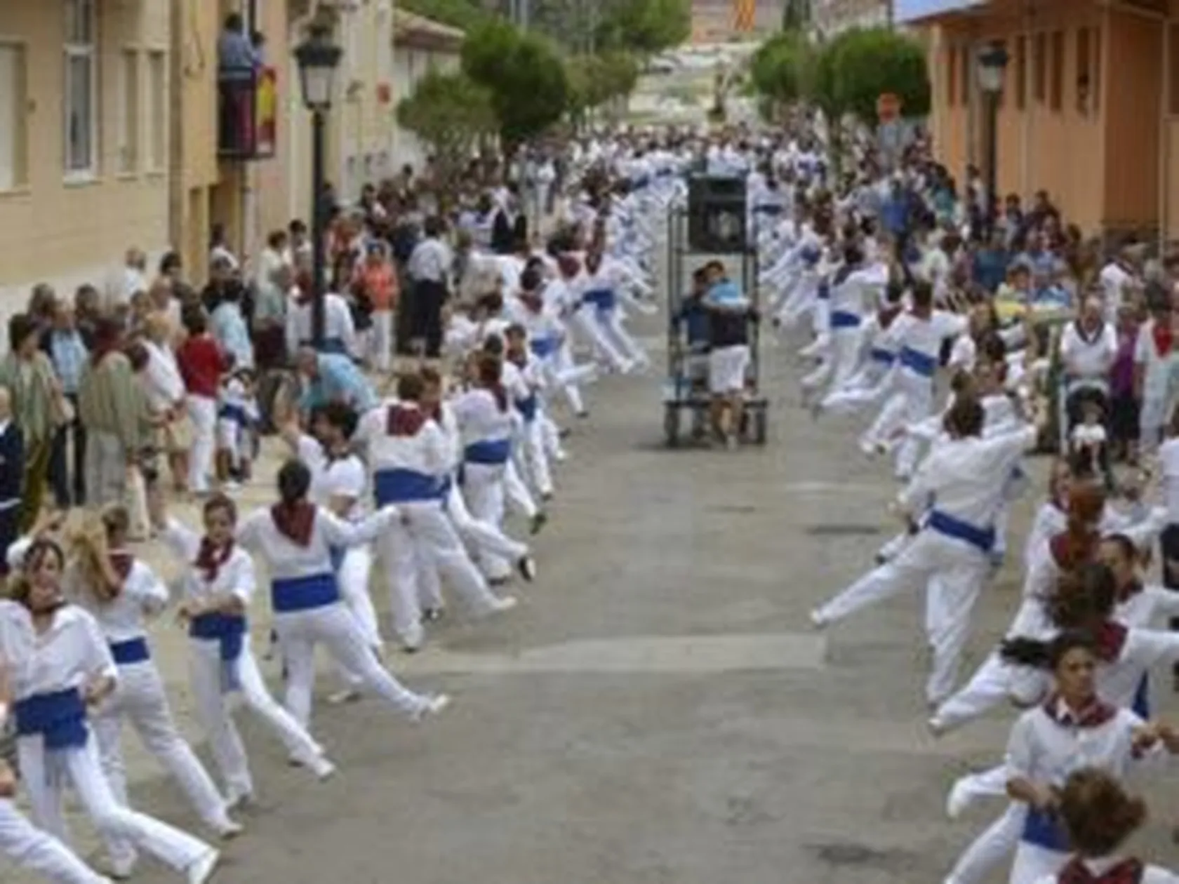 bailedesanroqueenCalamocha-min-300x225.jpg