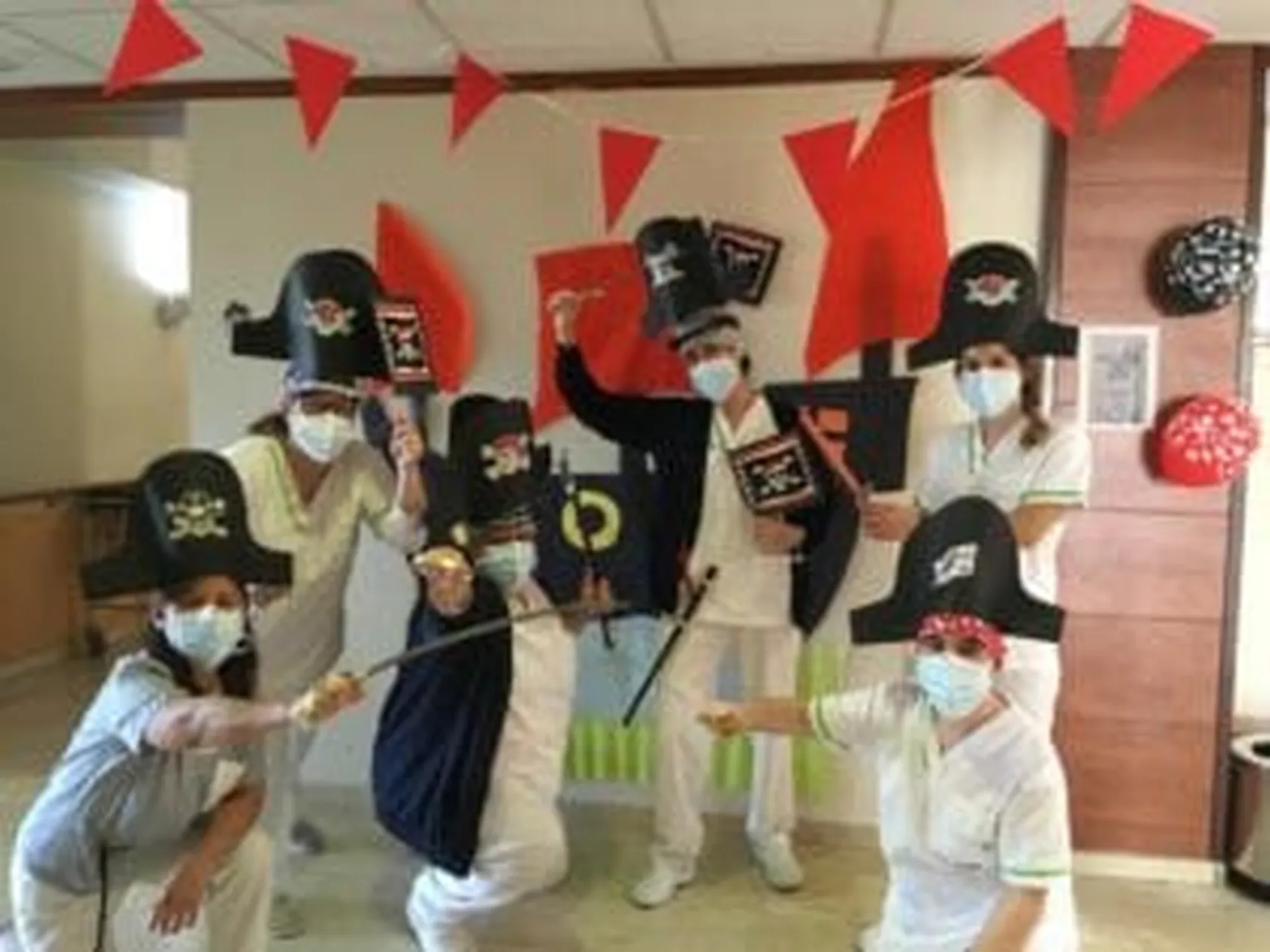 Piratas2-1-300x225.jpg