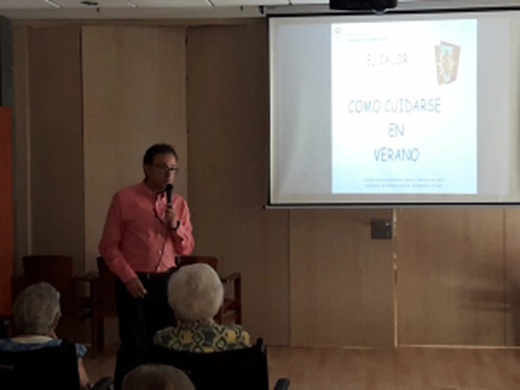 Charla-ola-de-calor1-300x225.png
