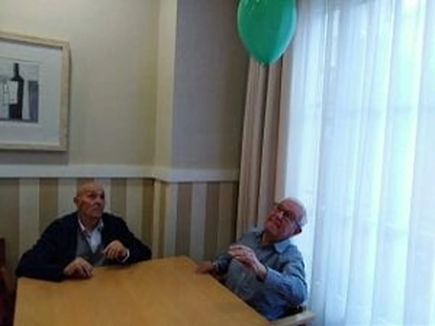 GLOBOS-4-300x225.jpg
