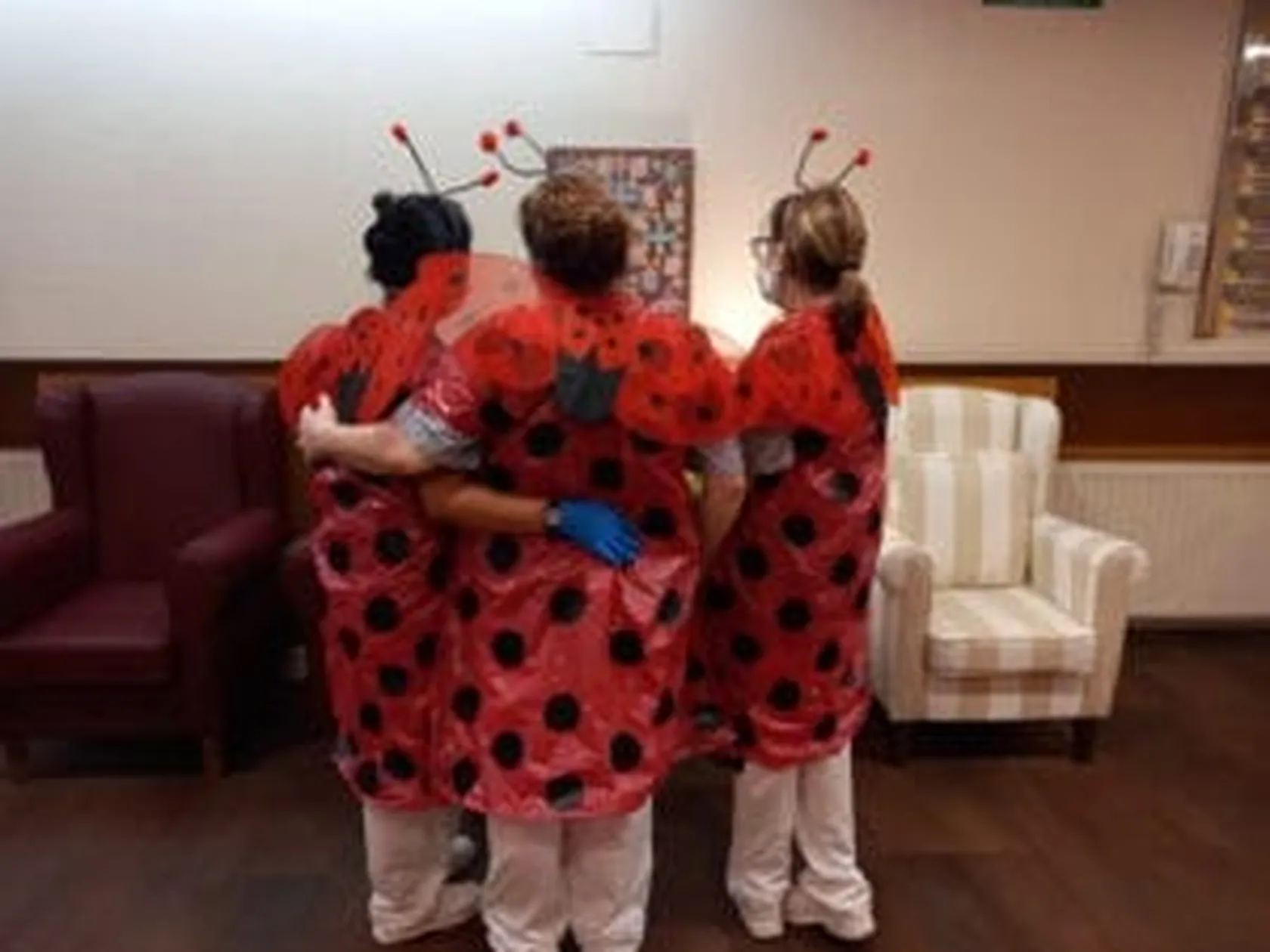 DomusVi-Stella-Maris-carnaval-002-300x225.jpg