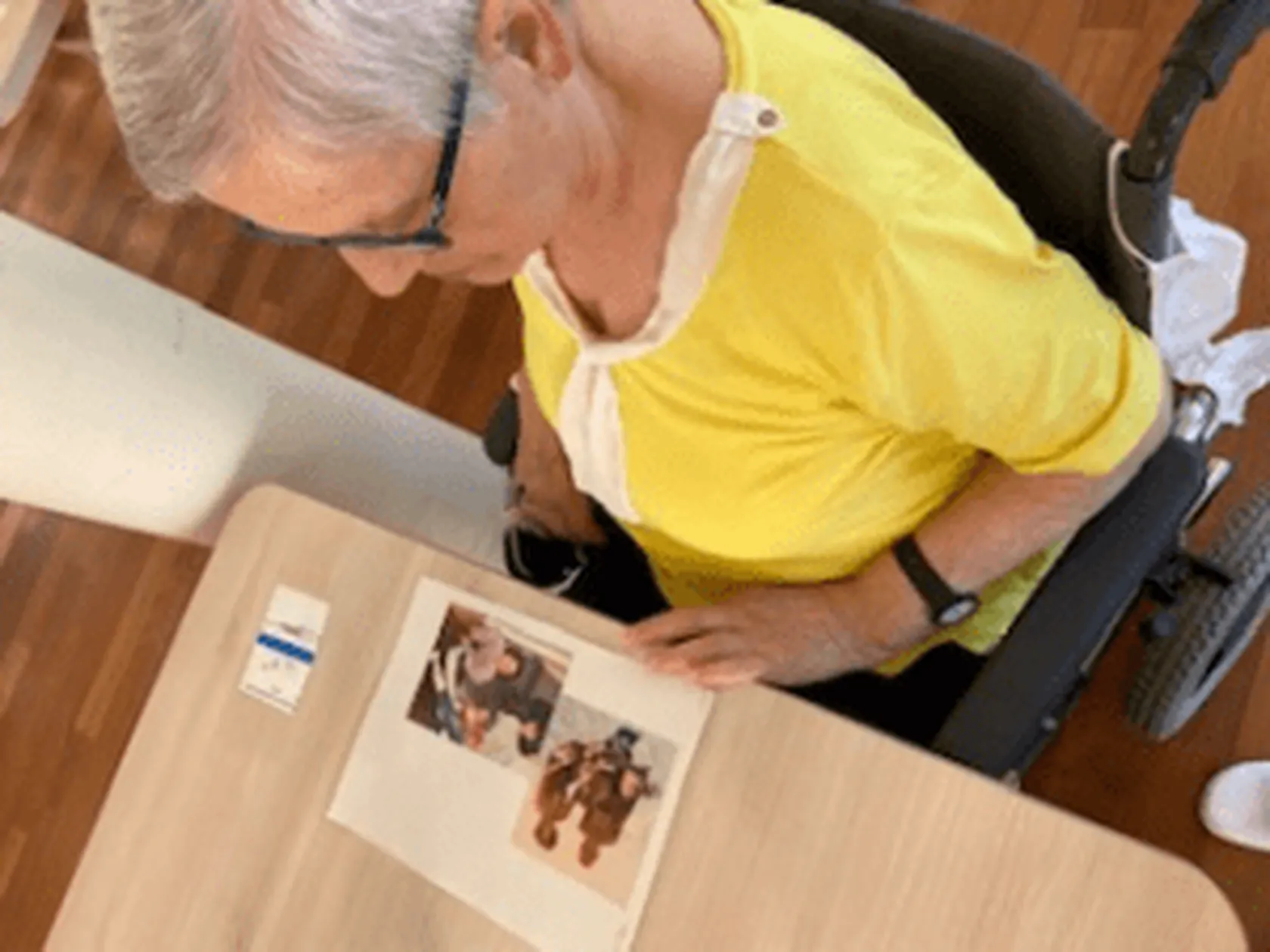 abuelosss-300x225.png