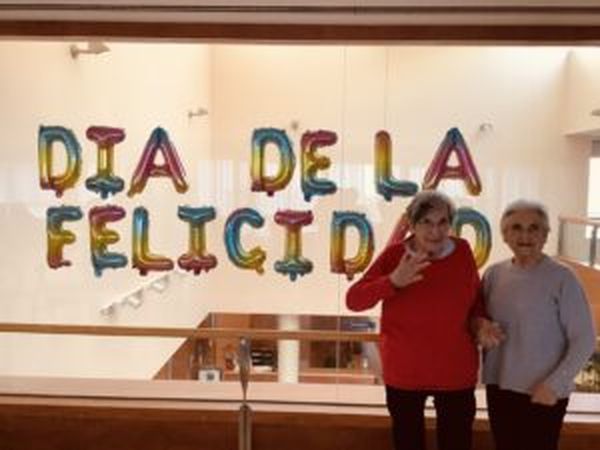 Fiesta por el día de la felicidad