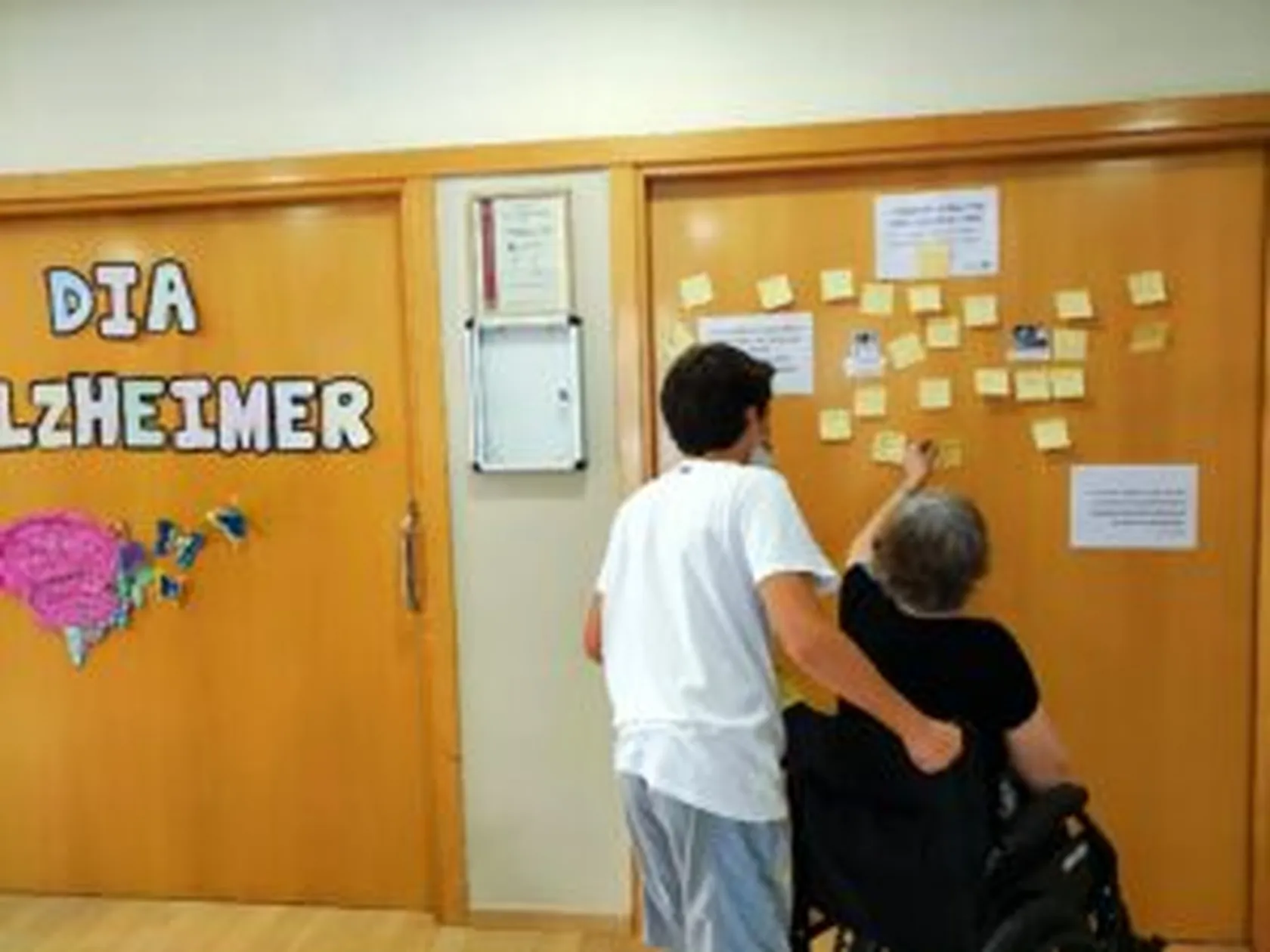 DomusViLaSalut-21S-Alzheimer-4-300x225.jpg