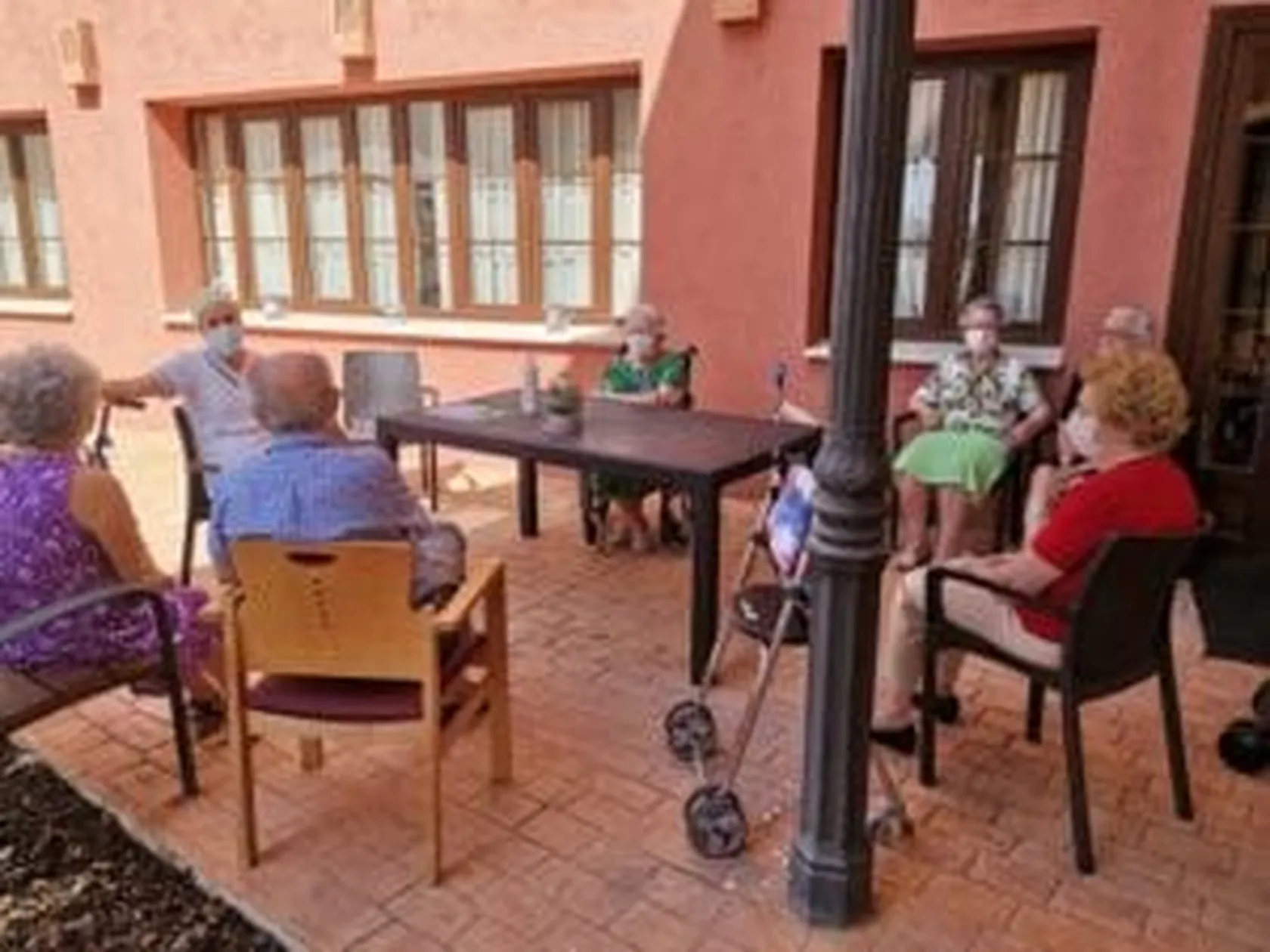 Charla-Covid-CCorbull5-300x225.jpg