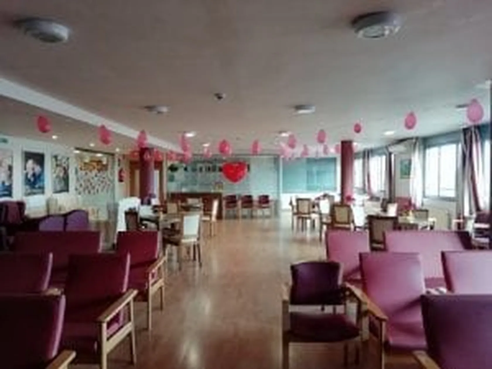 DomusVi-Stella-Maris-San-Valentin-003-300x225.jpg