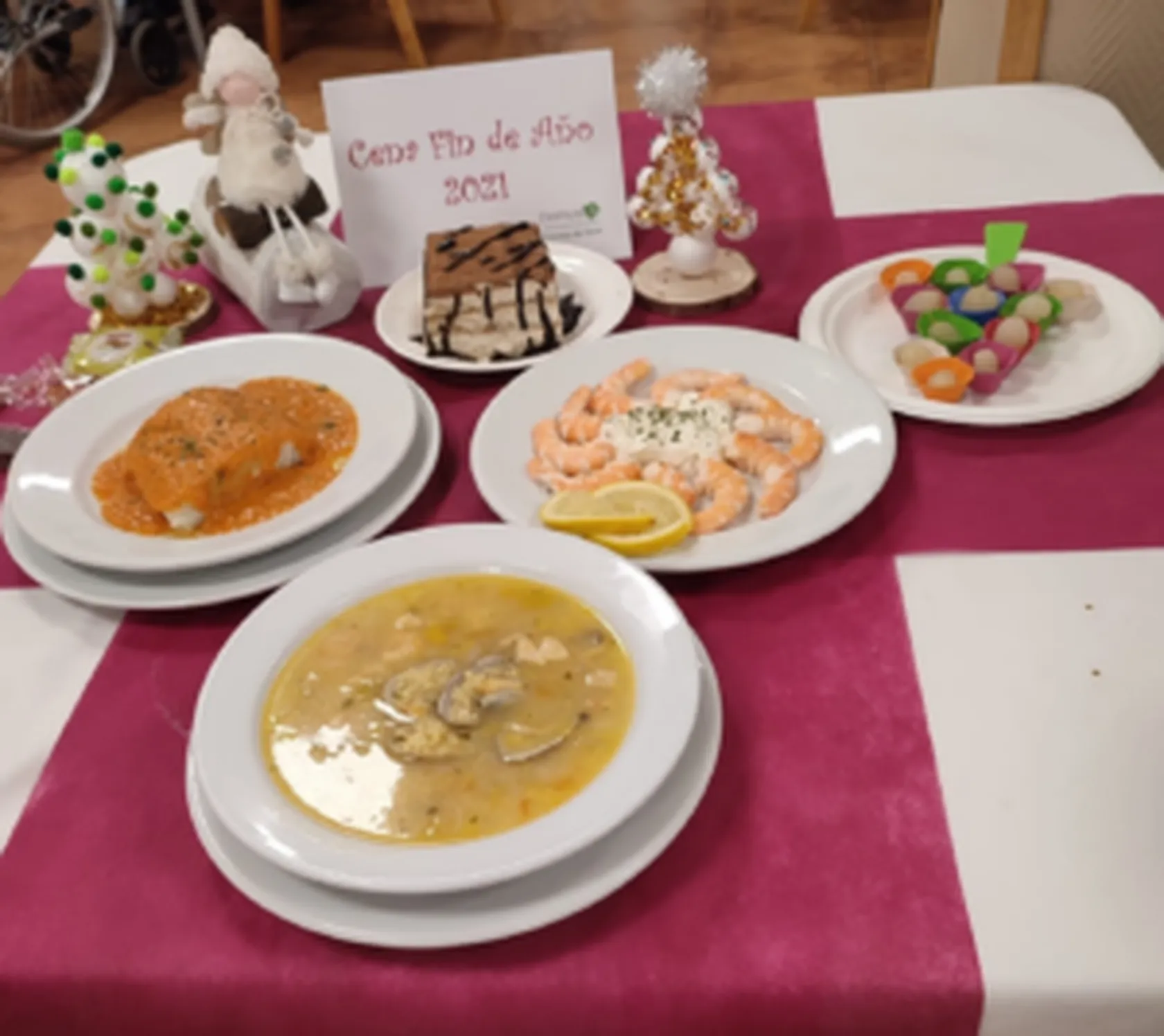 cena-fin-de-ano21-300x267.png